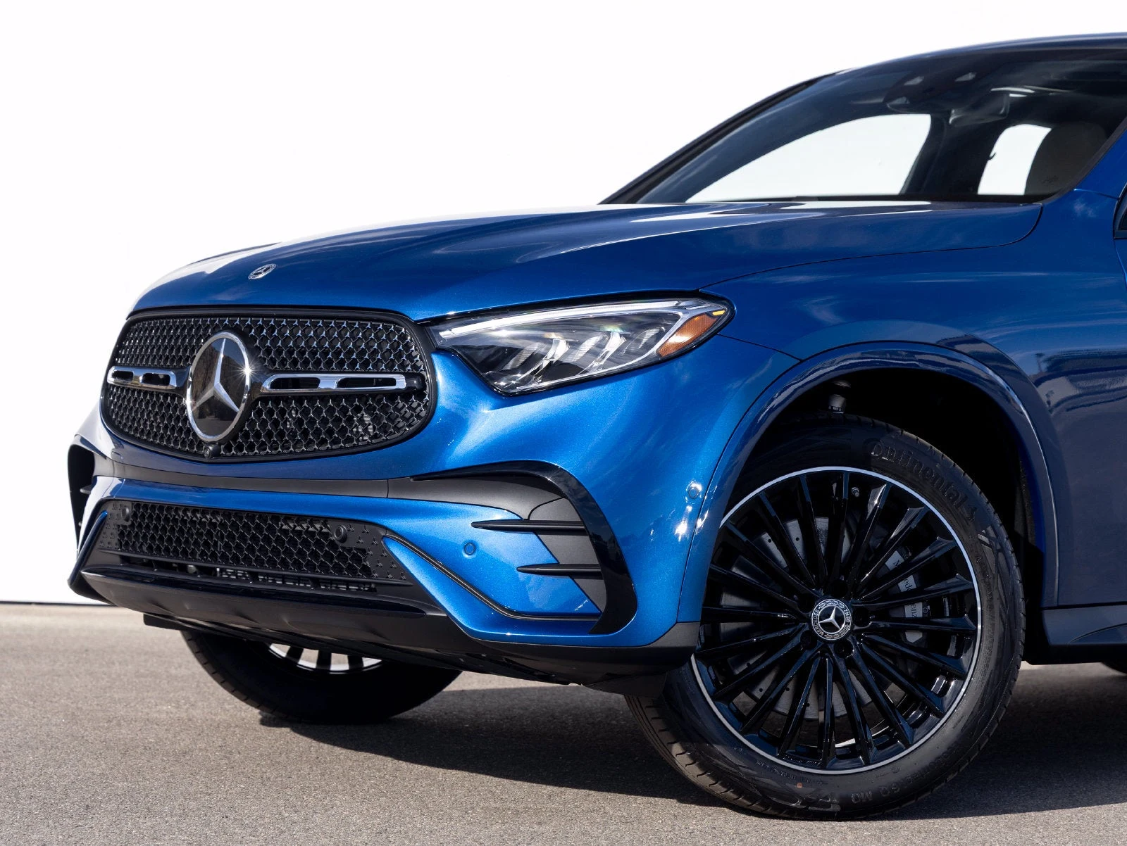 2027 Mercedes-Benz GLC 300 4MATIC Coupé for sale, exterior, Starling Blue Metallic