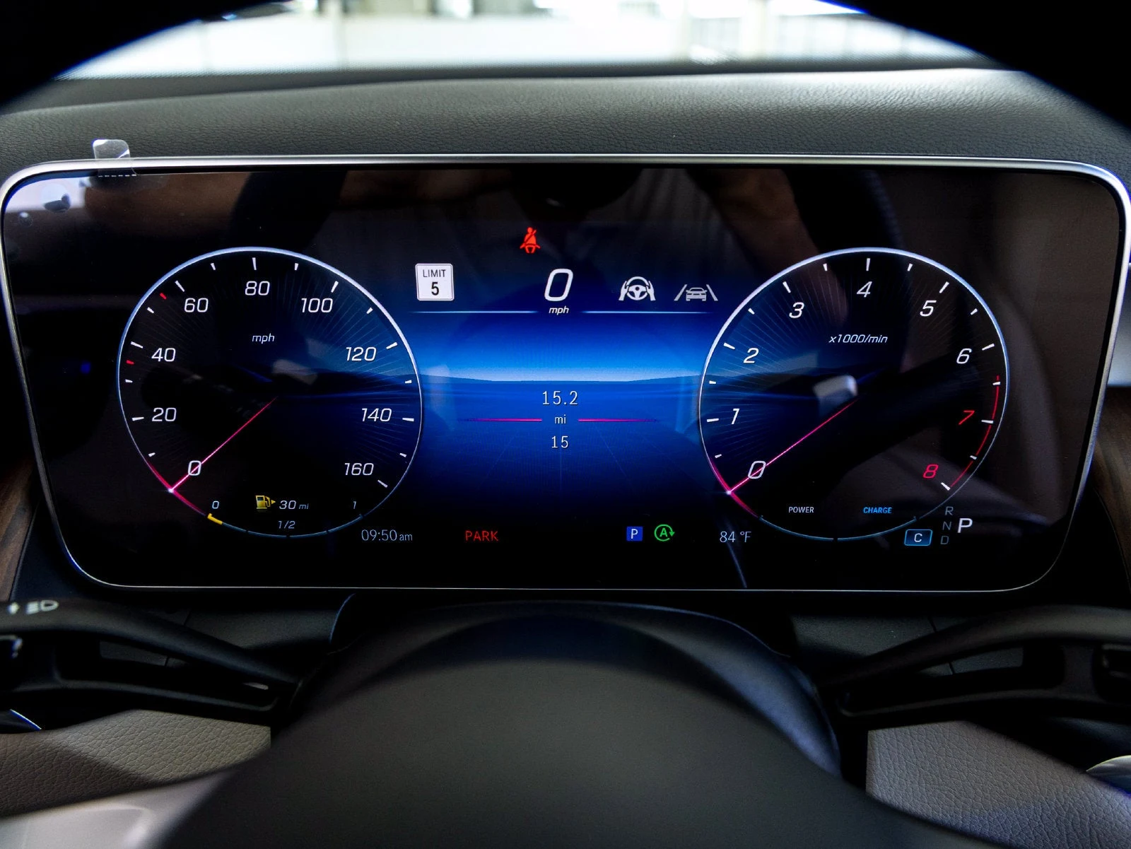 2027 Mercedes-Benz GLC 300 4MATIC Coupé interior, Macchiato Beige