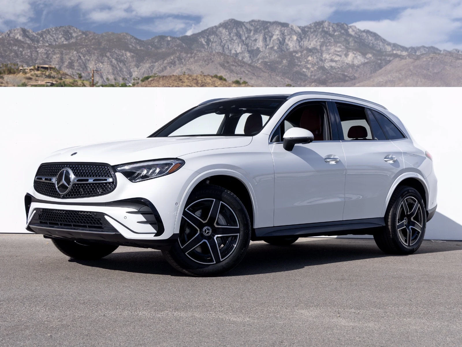 2027 Mercedes-Benz GLC 300, exterior view