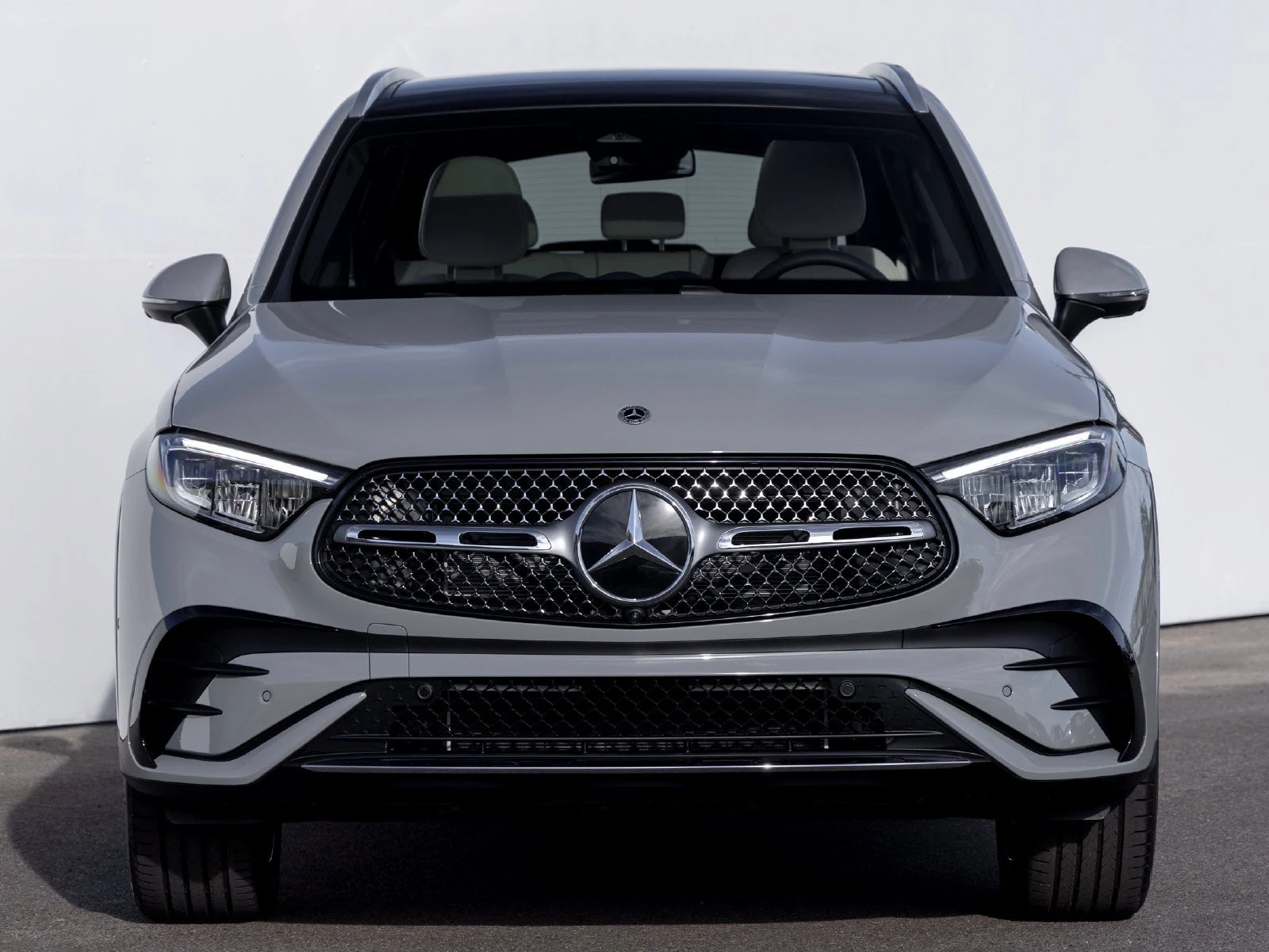 2027 Mercedes-Benz GLC 300 4MATIC for sale, exterior, Manufaktur Alpine Grey