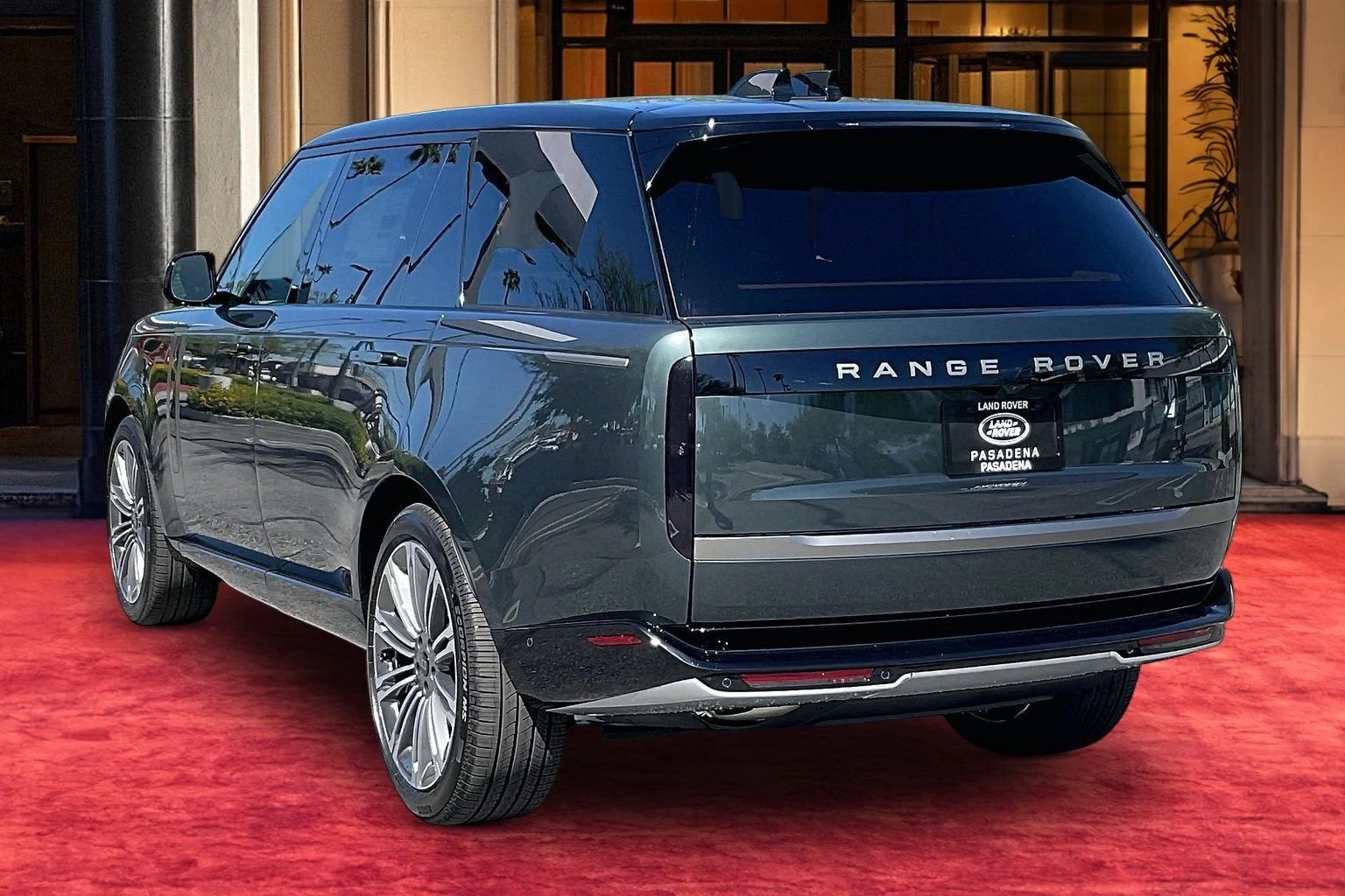 2027 Land Rover Range Rover SE LWB for sale, exterior, Green