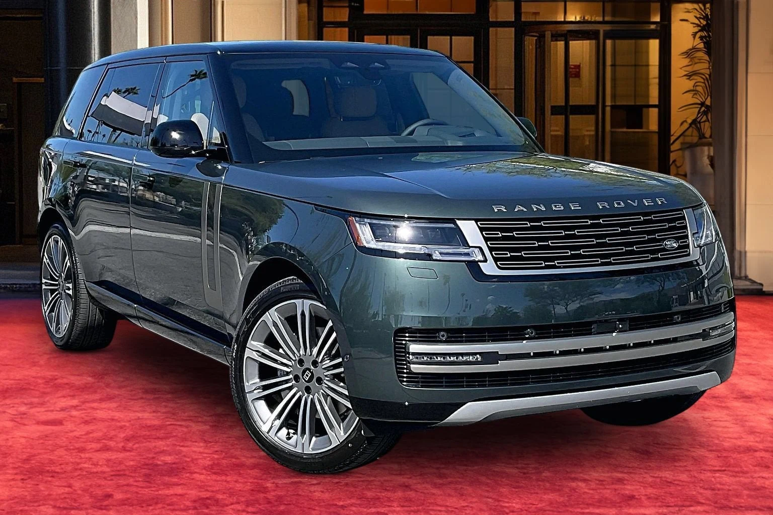 2027 Land Rover Range Rover SE LWB for sale, exterior, Green