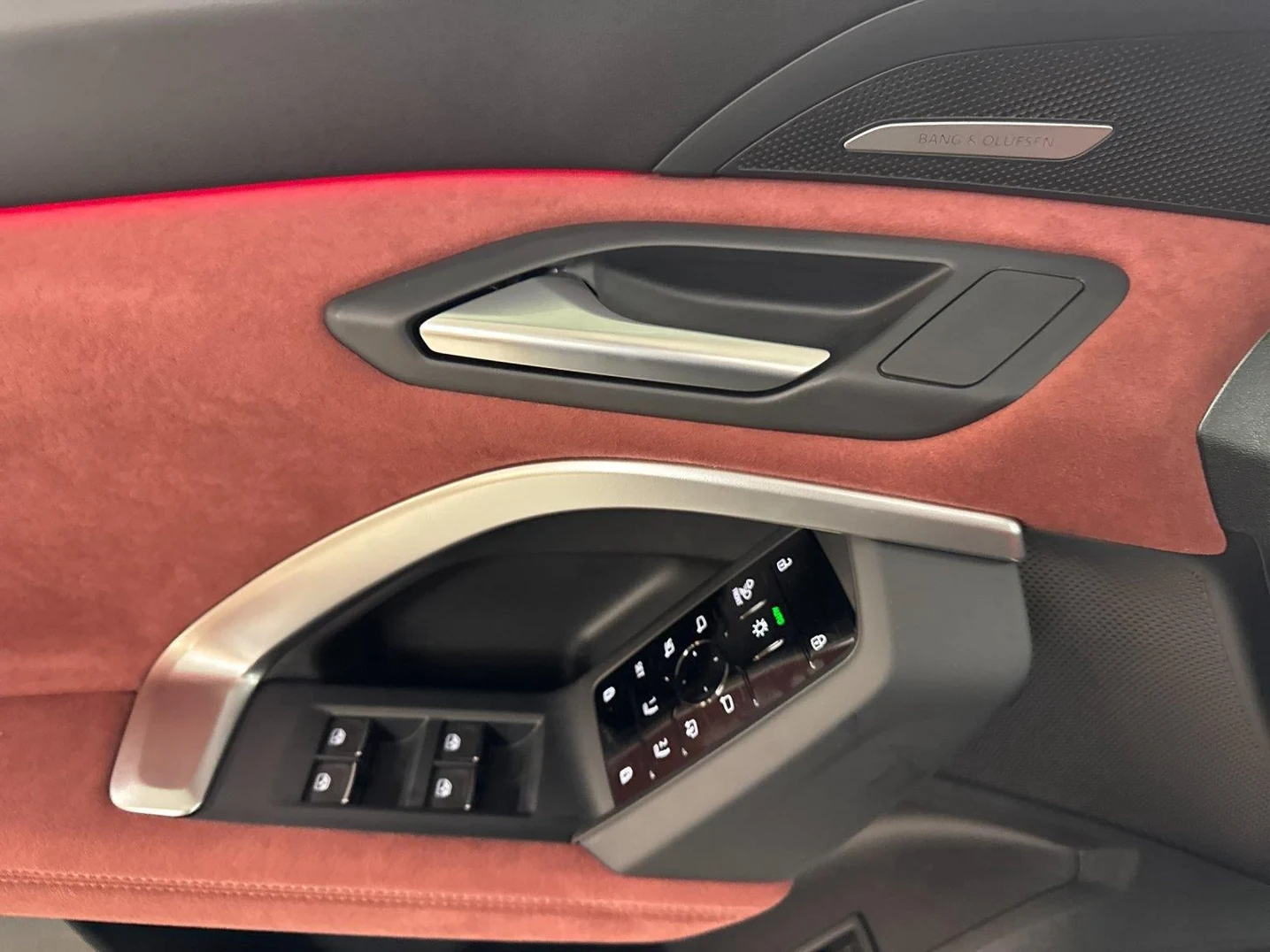 2026 Audi SQ5 Premium Plus quattro interior, door panel, Arras Red