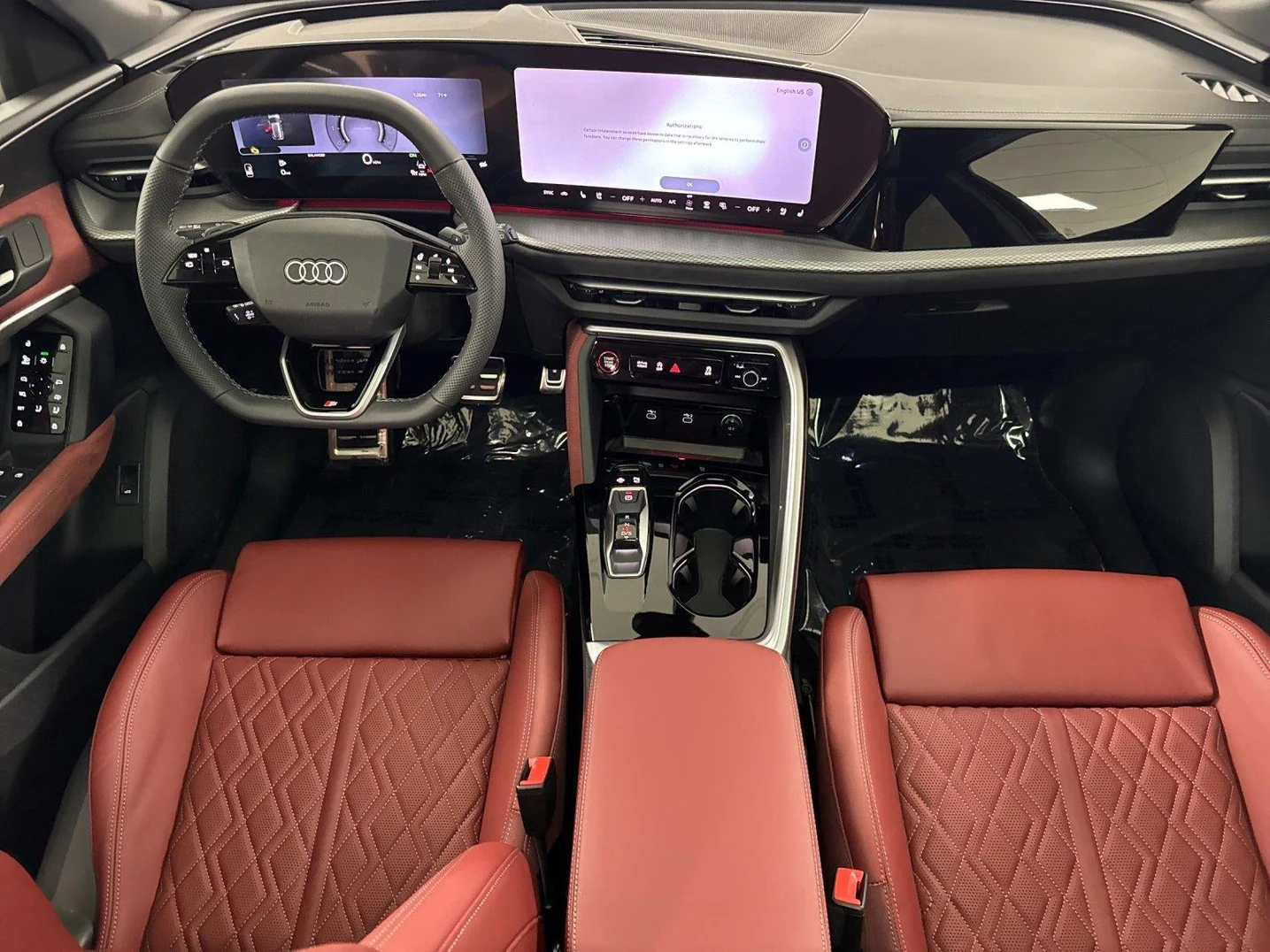 2026 Audi SQ5 Premium Plus quattro interior, Arras Red