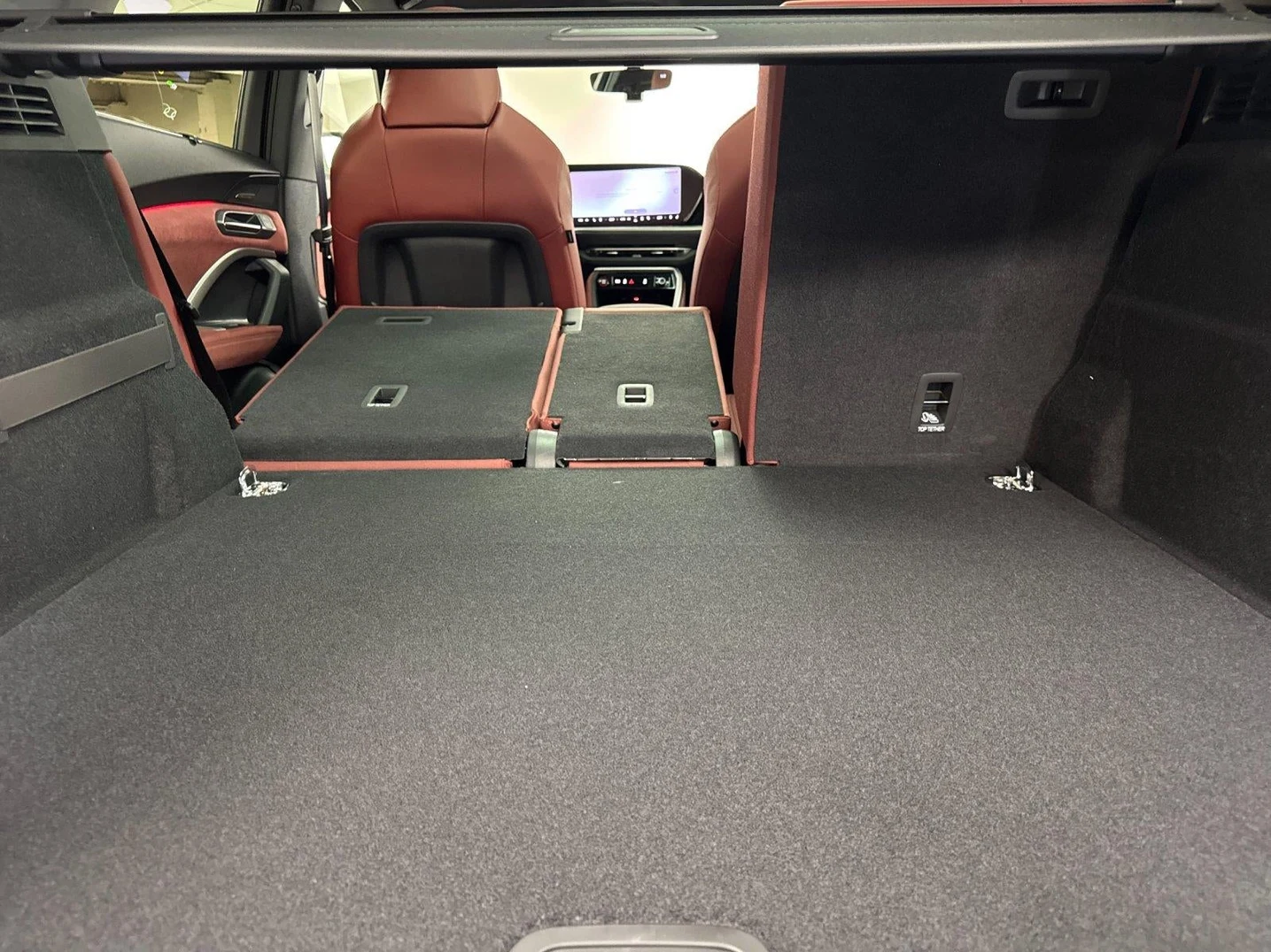 2026 Audi SQ5 Premium Plus quattro trunk