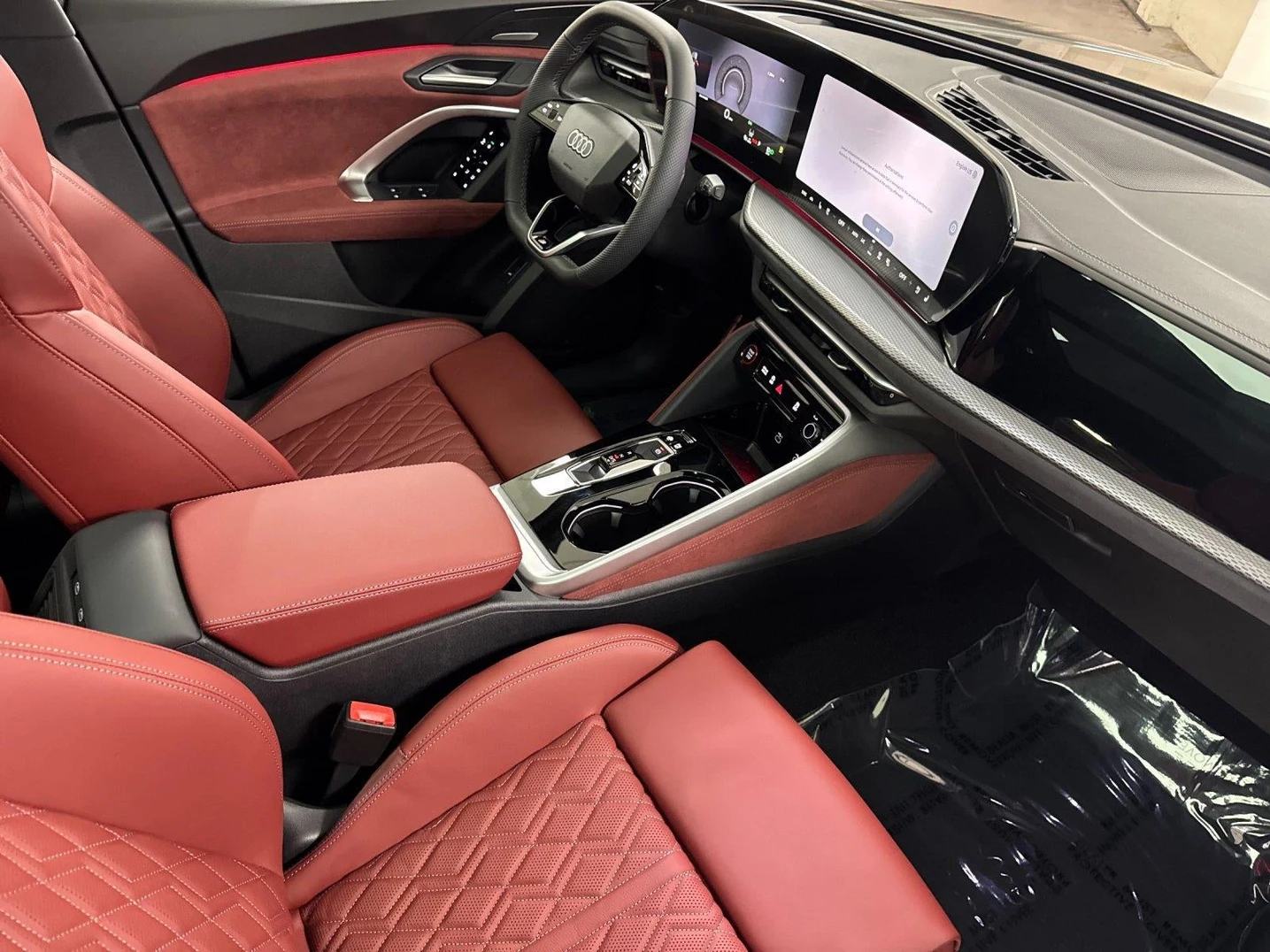 2026 Audi SQ5 Premium Plus quattro interior, Arras Red