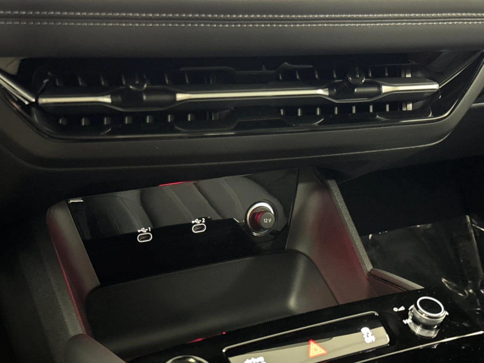 2027 Audi A6 e-tron Sportback Prestige quattro interior, center console, Black