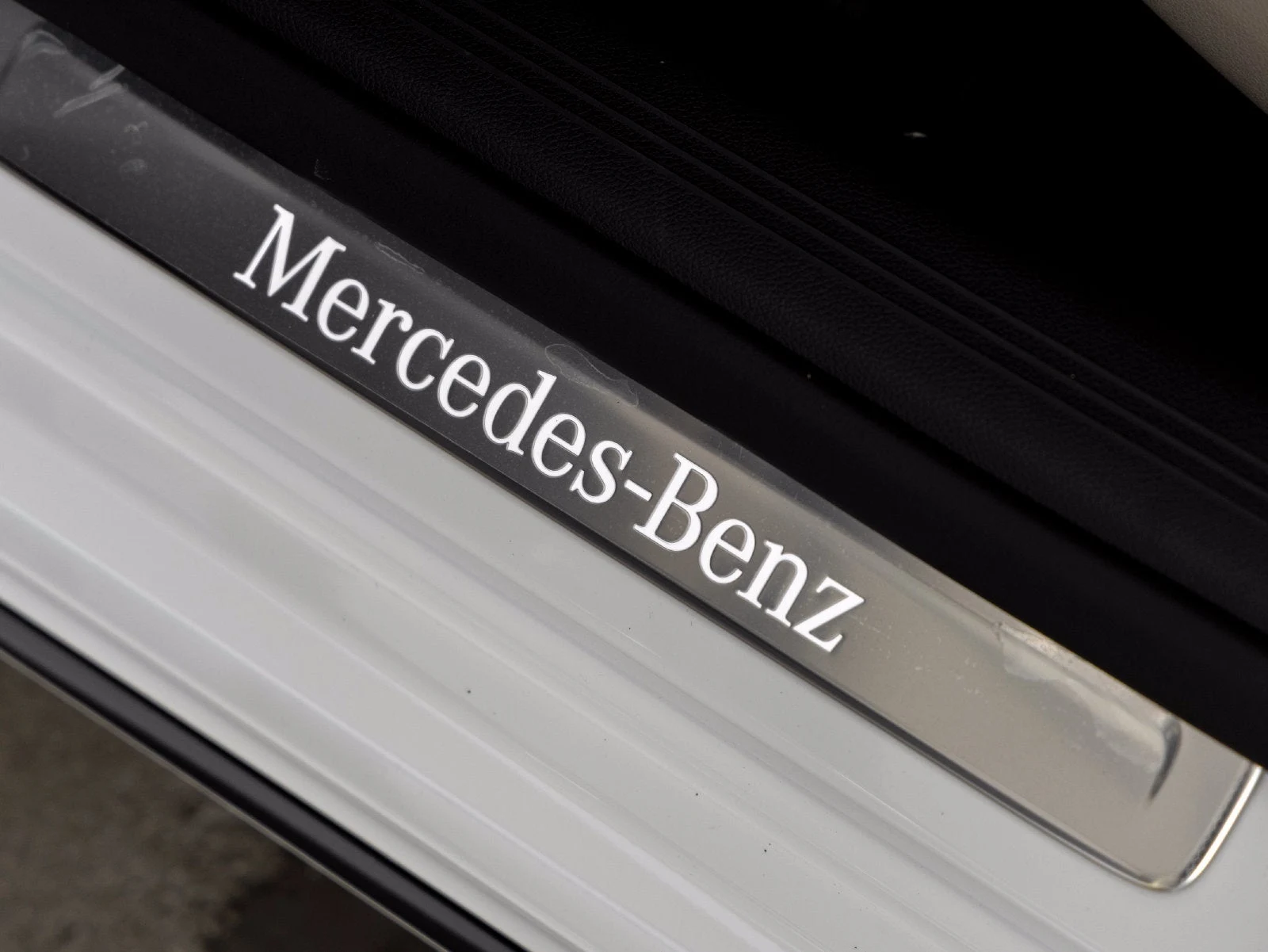 2027 Mercedes-Benz E 350, detail