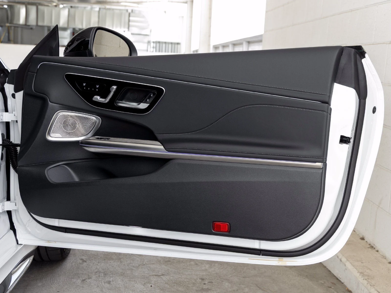 2027 Mercedes-AMG CLE 53 4MATIC+ Coupé interior, door panel, Black W/Grey Stitching
