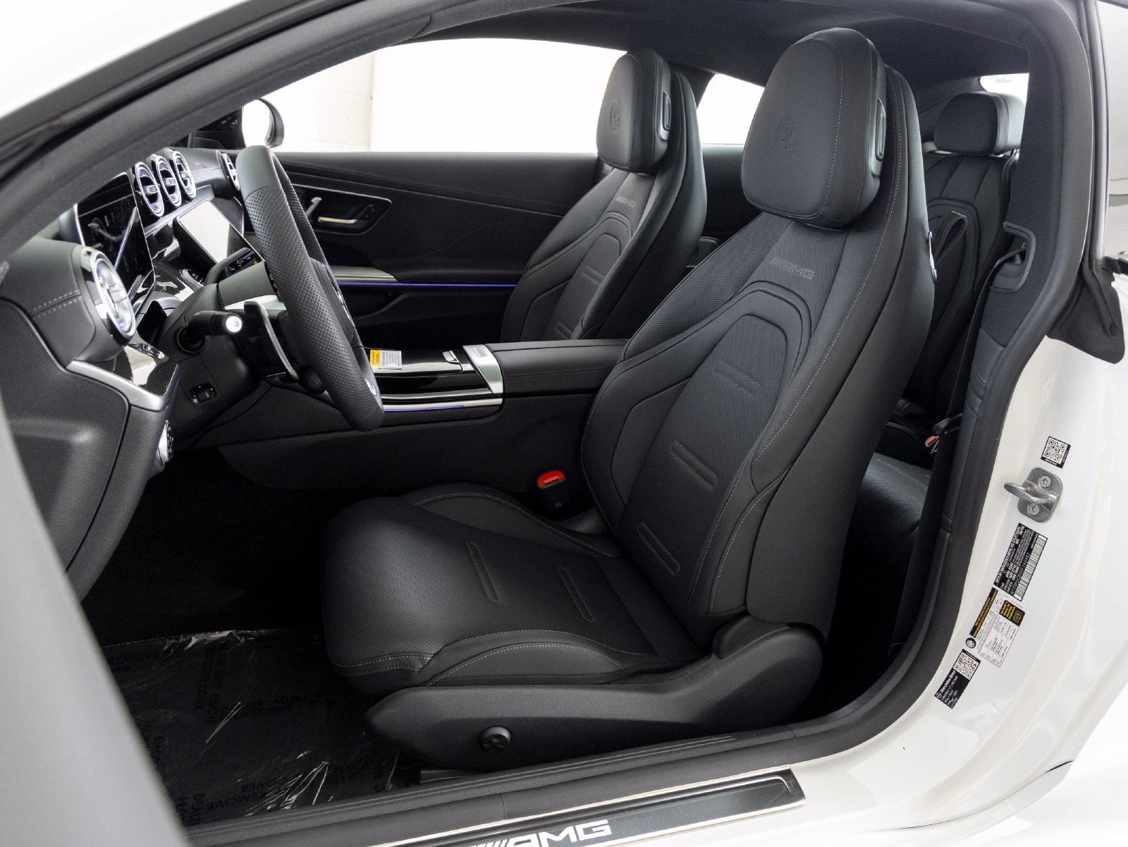 2027 Mercedes-AMG CLE 53 4MATIC+ Coupé interior, seats, Black W/Grey Stitching