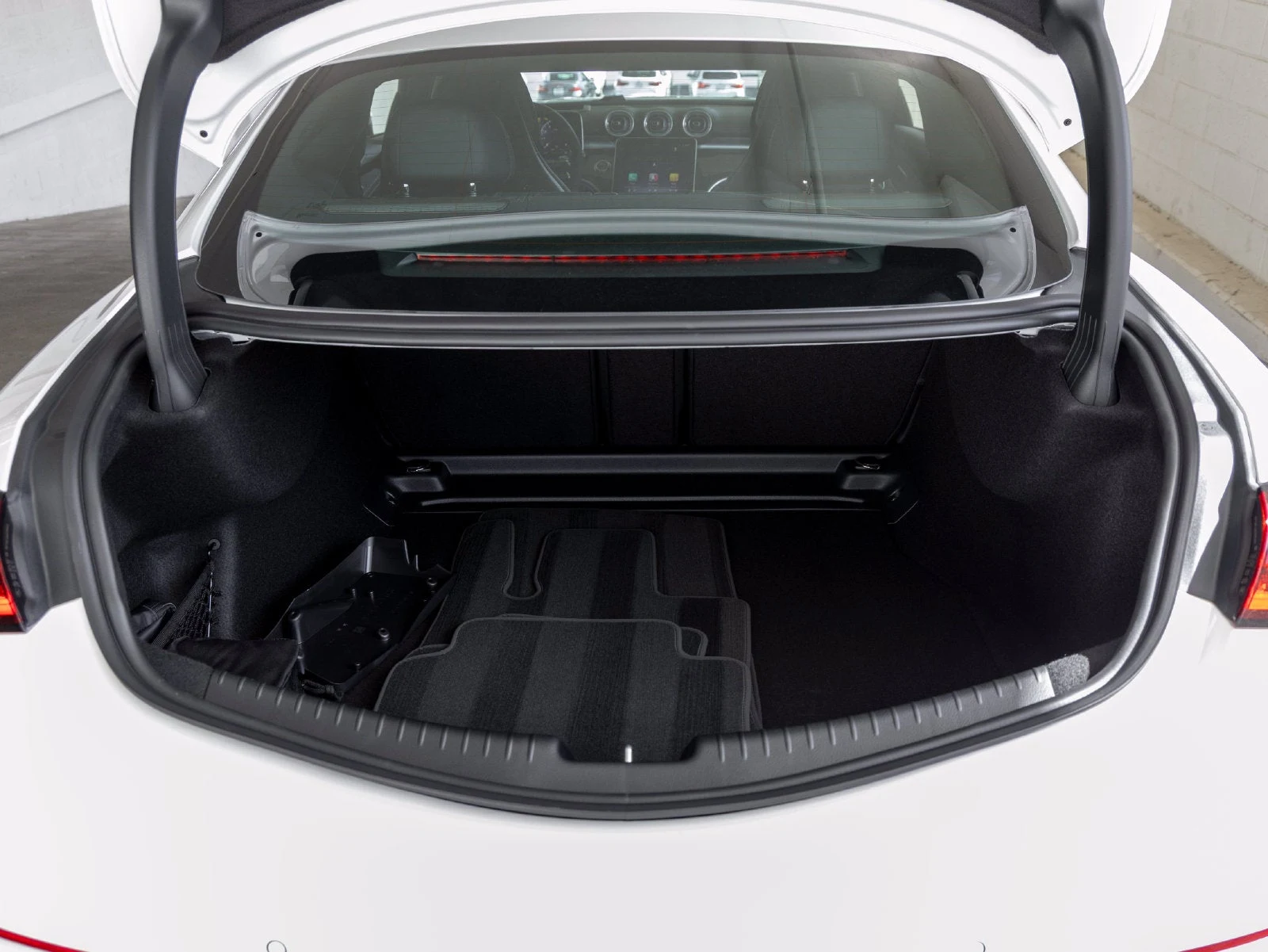 2027 Mercedes-AMG CLE 53 4MATIC+ Coupé trunk