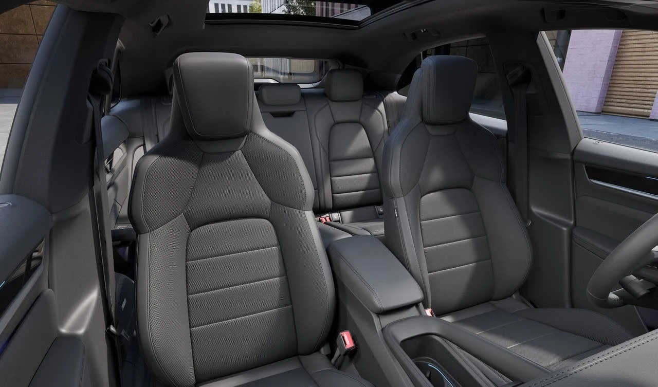 2027 Porsche Macan 4 Electric interior, seats, Leather Package In Black