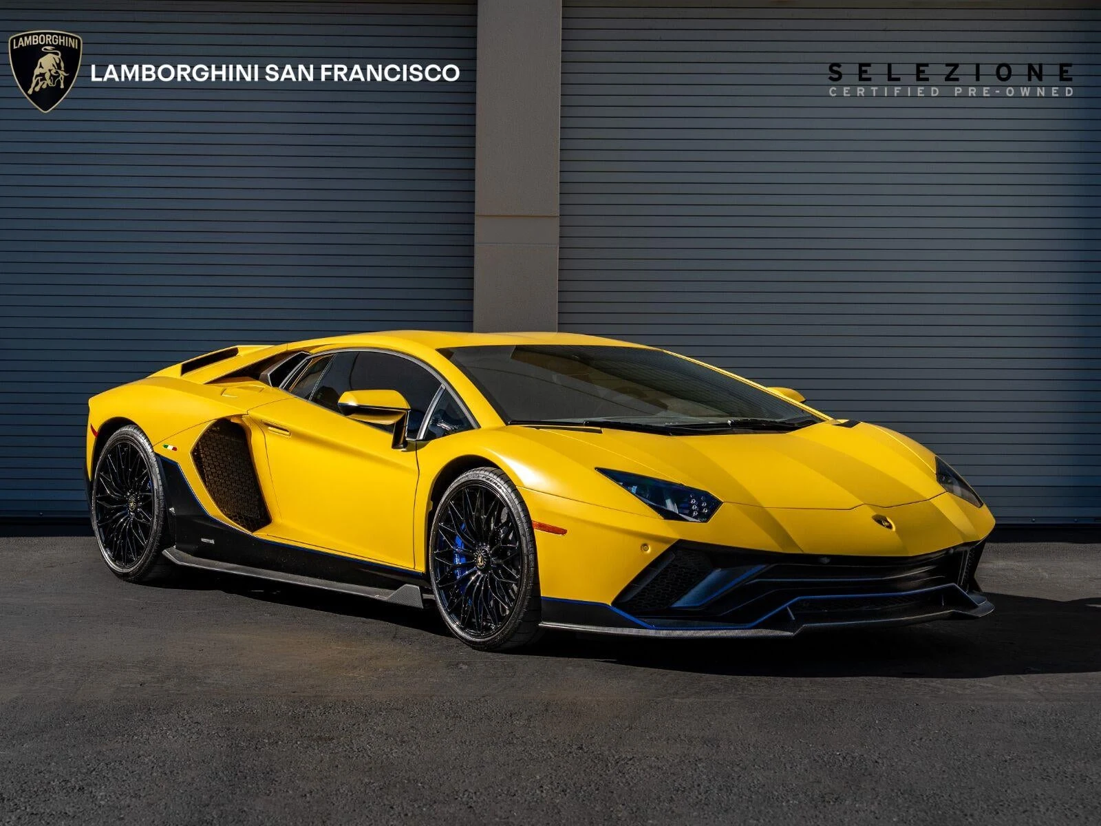 2022 Lamborghini Aventador LP 780-4 Ultimae for sale, exterior, Giallo Telemaco