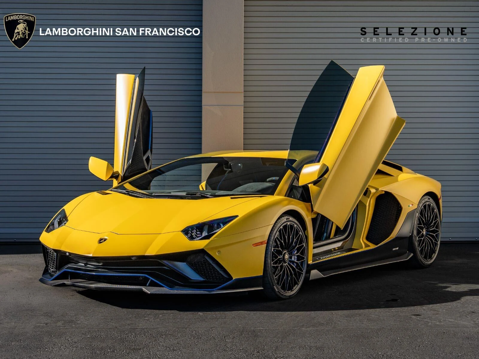 2022 Lamborghini Aventador LP 780-4 Ultimae for sale, exterior, Giallo Telemaco