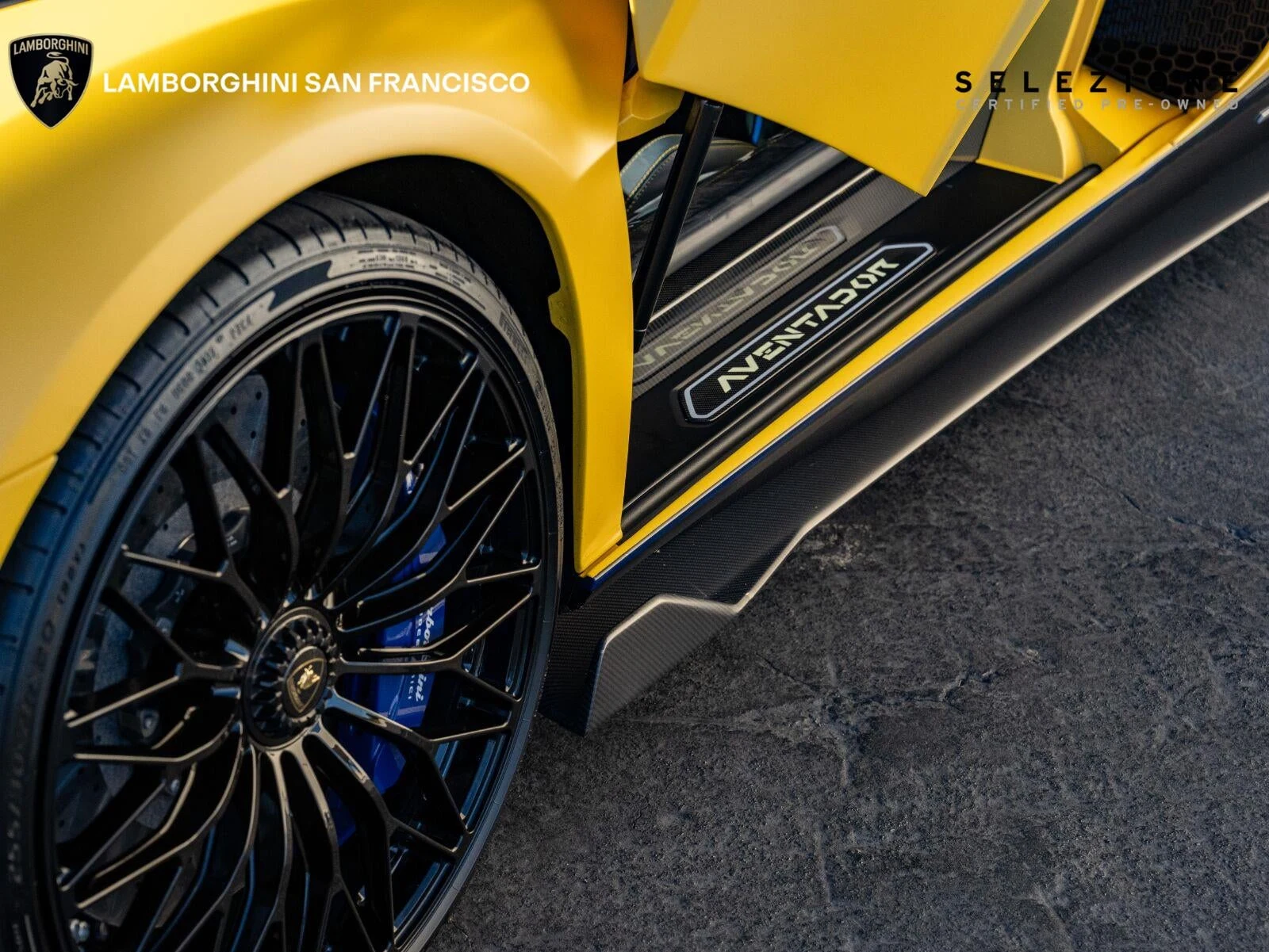 2022 Lamborghini Aventador LP 780-4 Ultimae for sale, exterior, Giallo Telemaco
