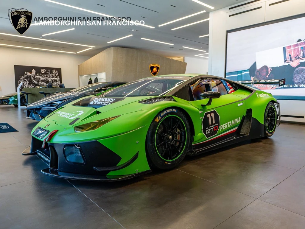 2017 Lamborghini Huracan GTD Collectors Limited Edition for sale, exterior, Verde Mantis Matt Homage Livery