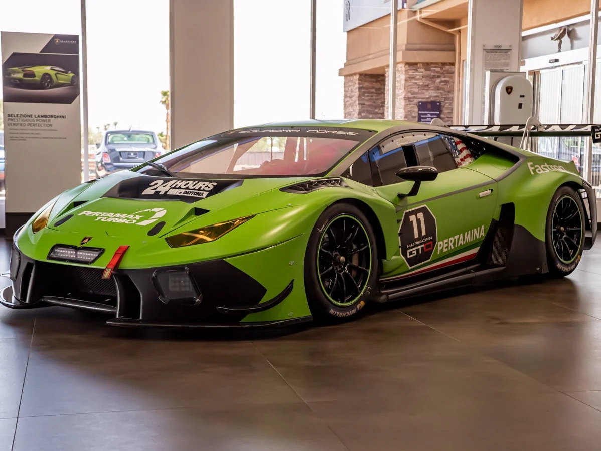 2017 Lamborghini Huracan GT3 for sale, exterior, Green