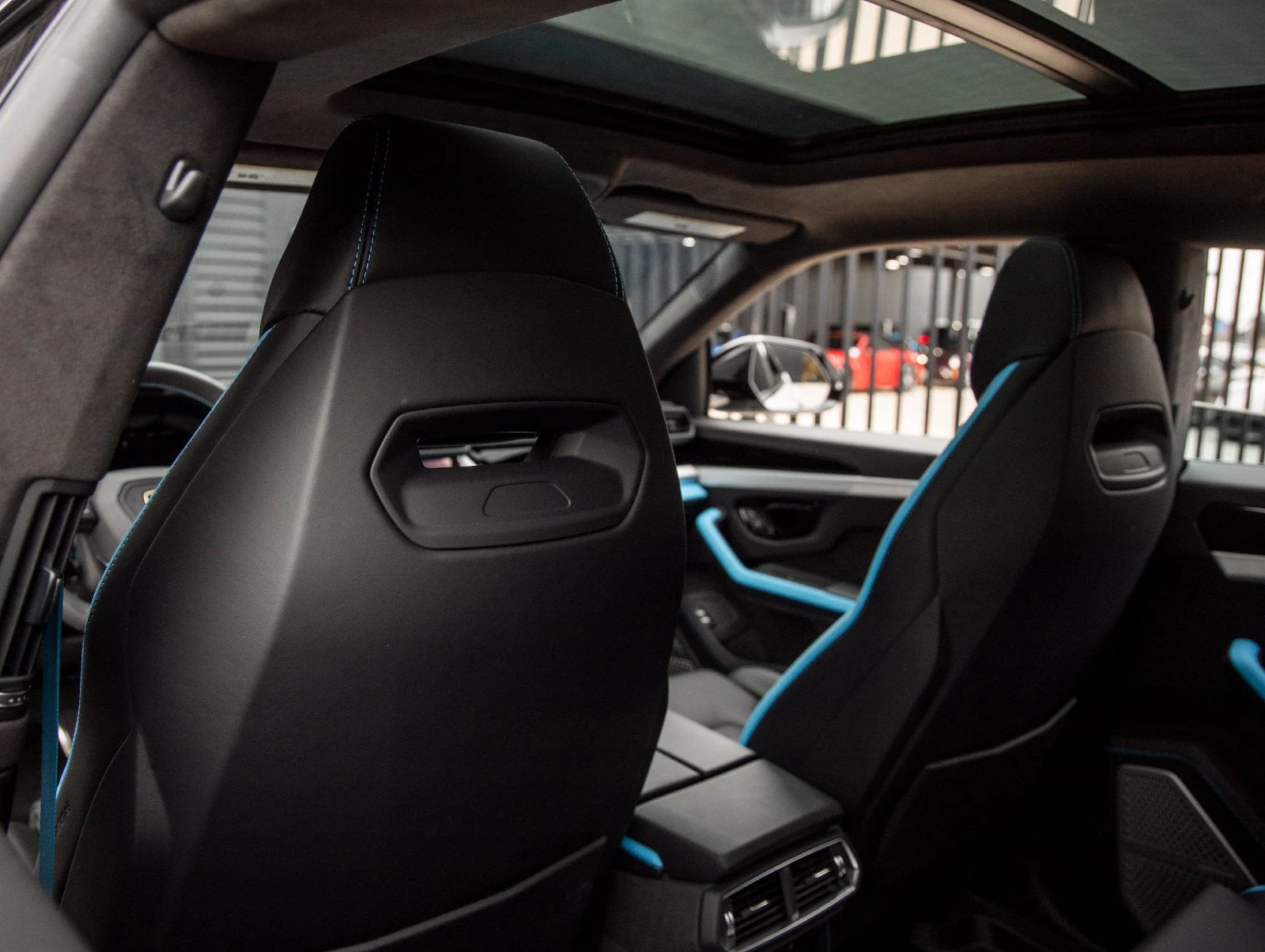 2025 Lamborghini Urus SE interior, seats, Nero Ade
