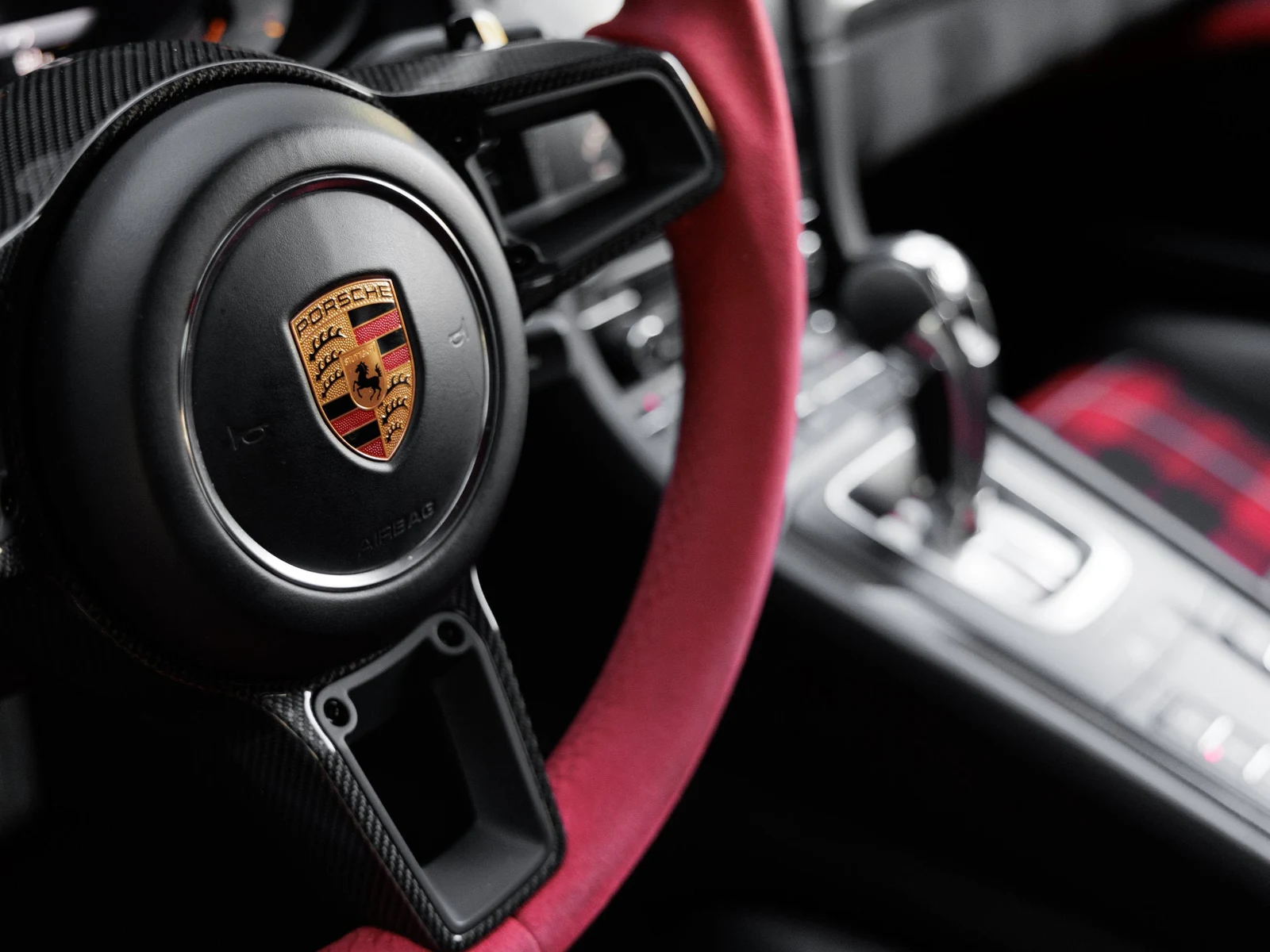 2018 Porsche 911 GT2 RS Weissach interior, steering wheel, Black leather / Black and Red Alcantara