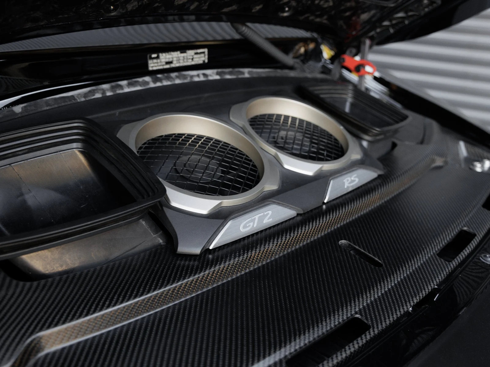 2018 Porsche 911 GT2 RS Weissach engine