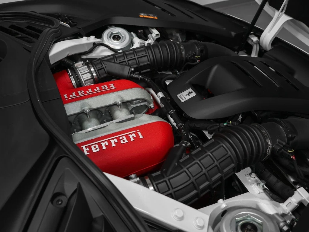 2026 Ferrari Purosangue engine