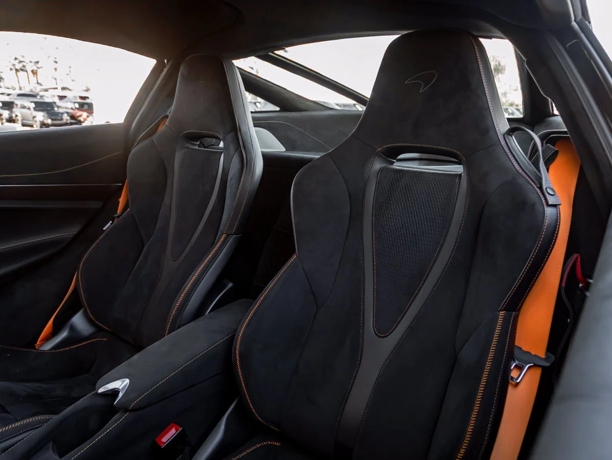 2025 McLaren 750S Performance interior, seats, Carbon Black