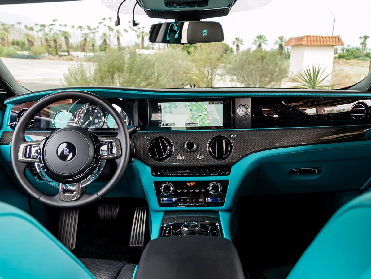 2022 Rolls-Royce Ghost Black Badge interior, dashboard, Turchese / Black