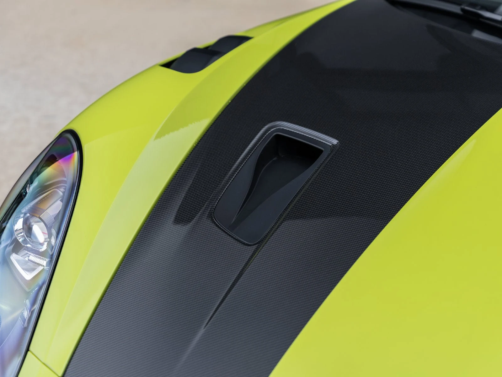 2025 Porsche 718 Spyder RS Weissach, detail