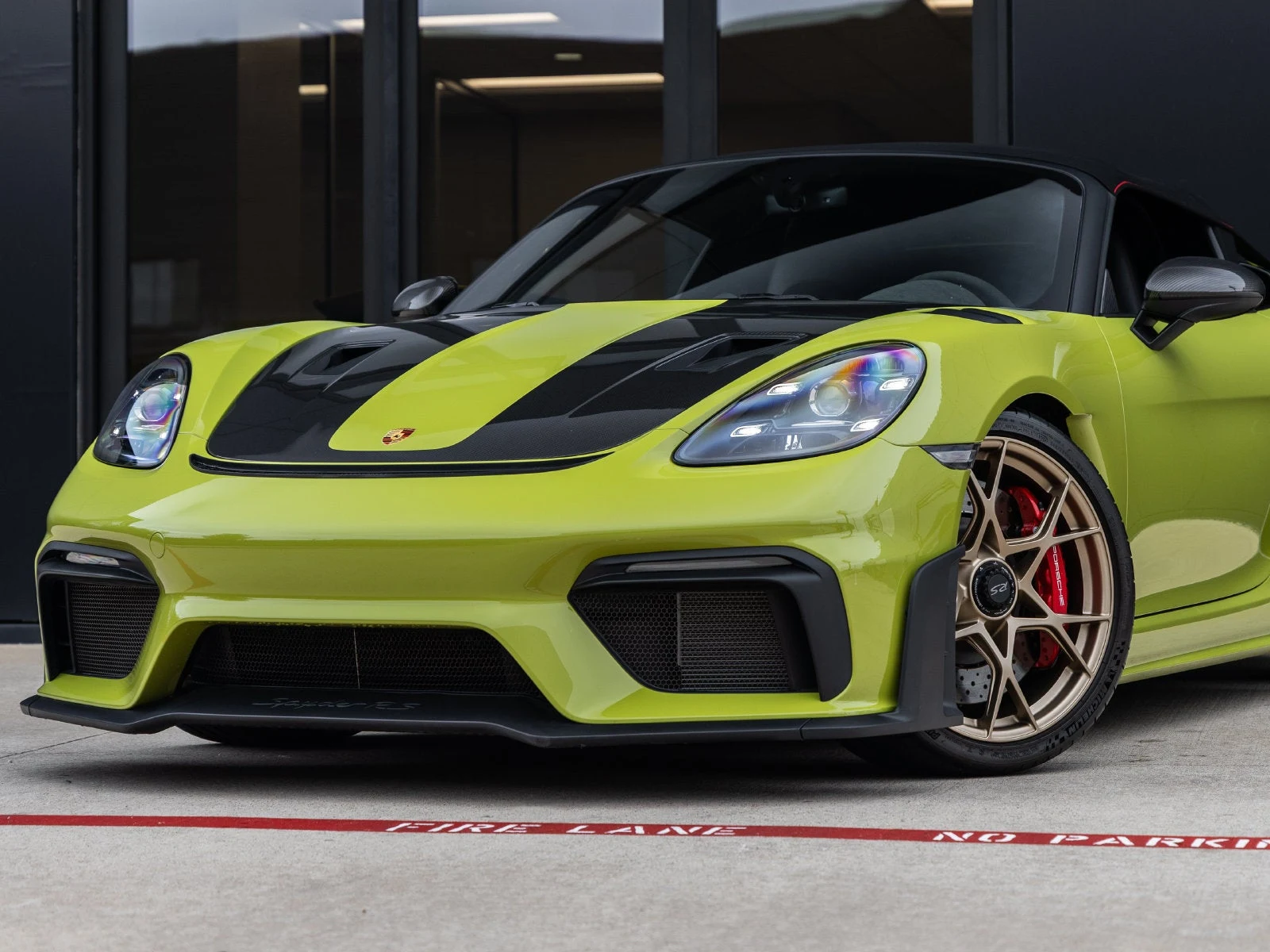 2025 Porsche 718 Spyder RS Weissach for sale, exterior, Paint to Sample Linden Green