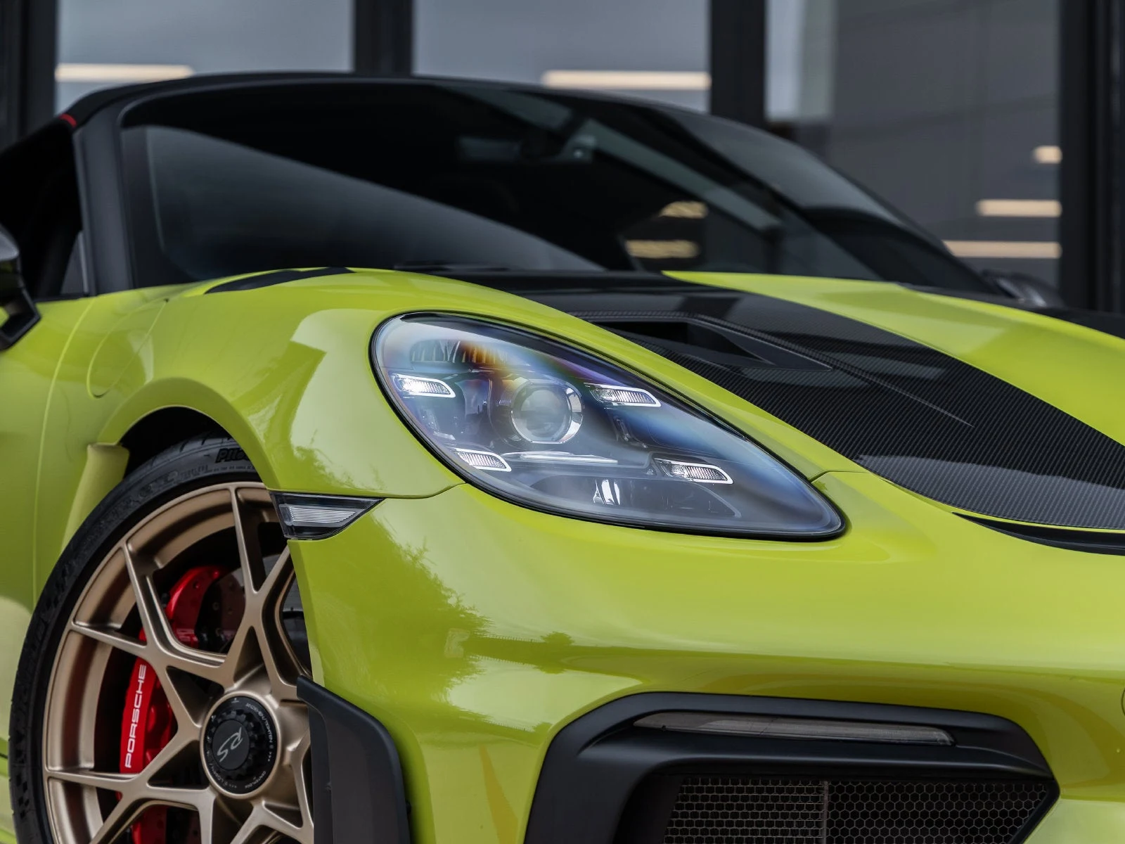 2025 Porsche 718 Spyder RS Weissach for sale, exterior, Paint to Sample Linden Green
