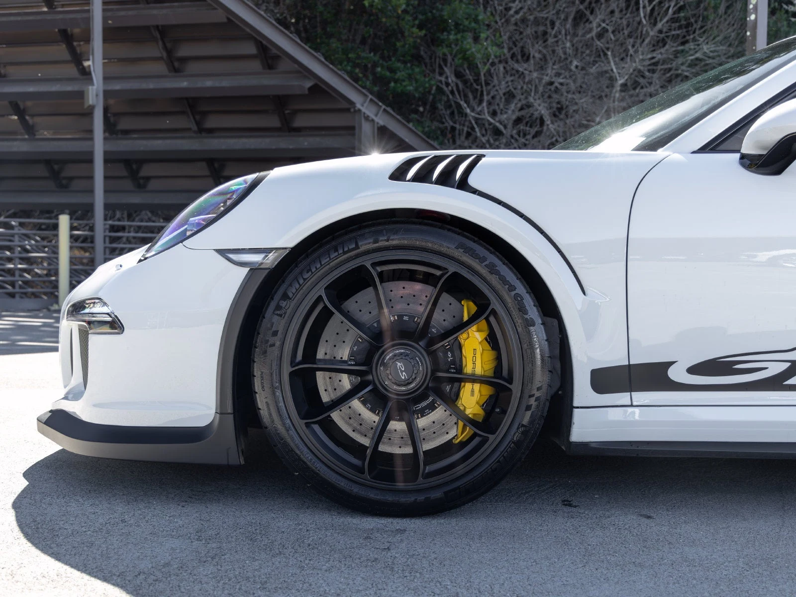 2016 Porsche 911 GT3 RS wheel