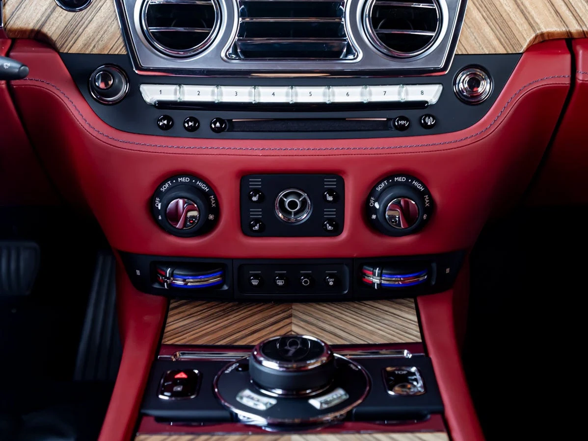 2016 Rolls-Royce Dawn interior, center console, Mugello Red / Navy Blue