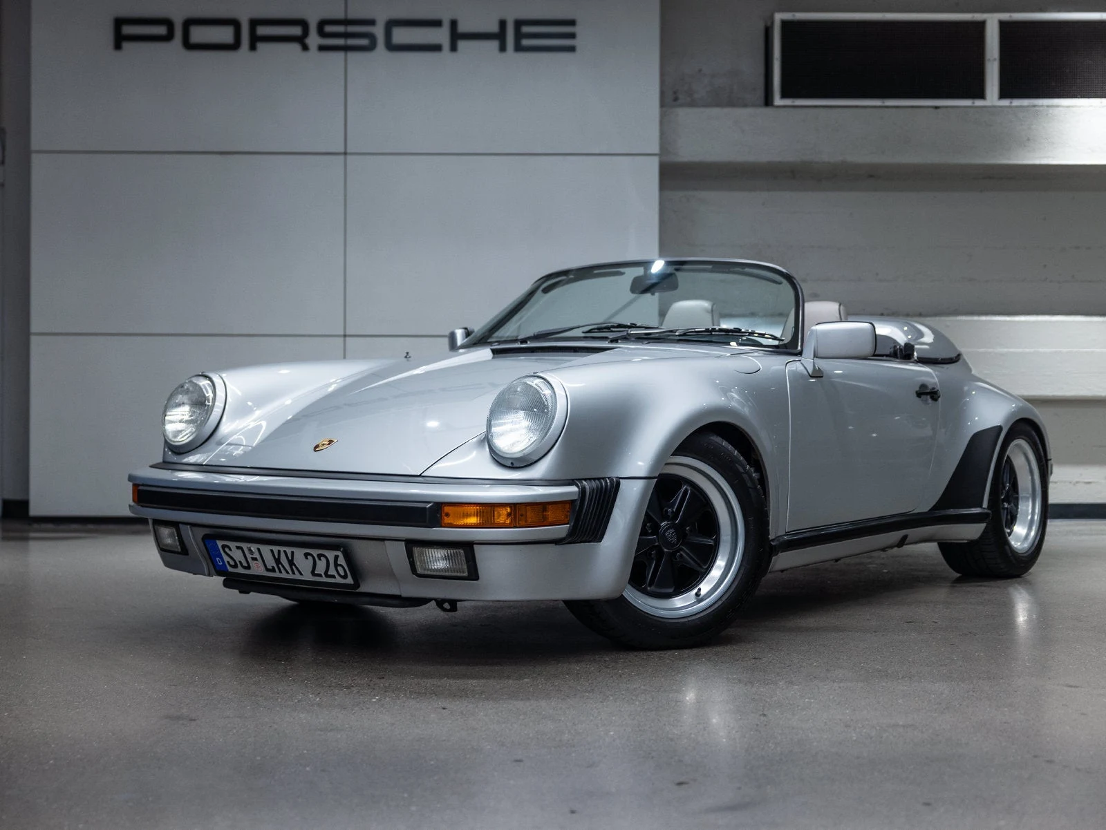 1989 Porsche 911 Speedster for sale, exterior, Silver Metallic