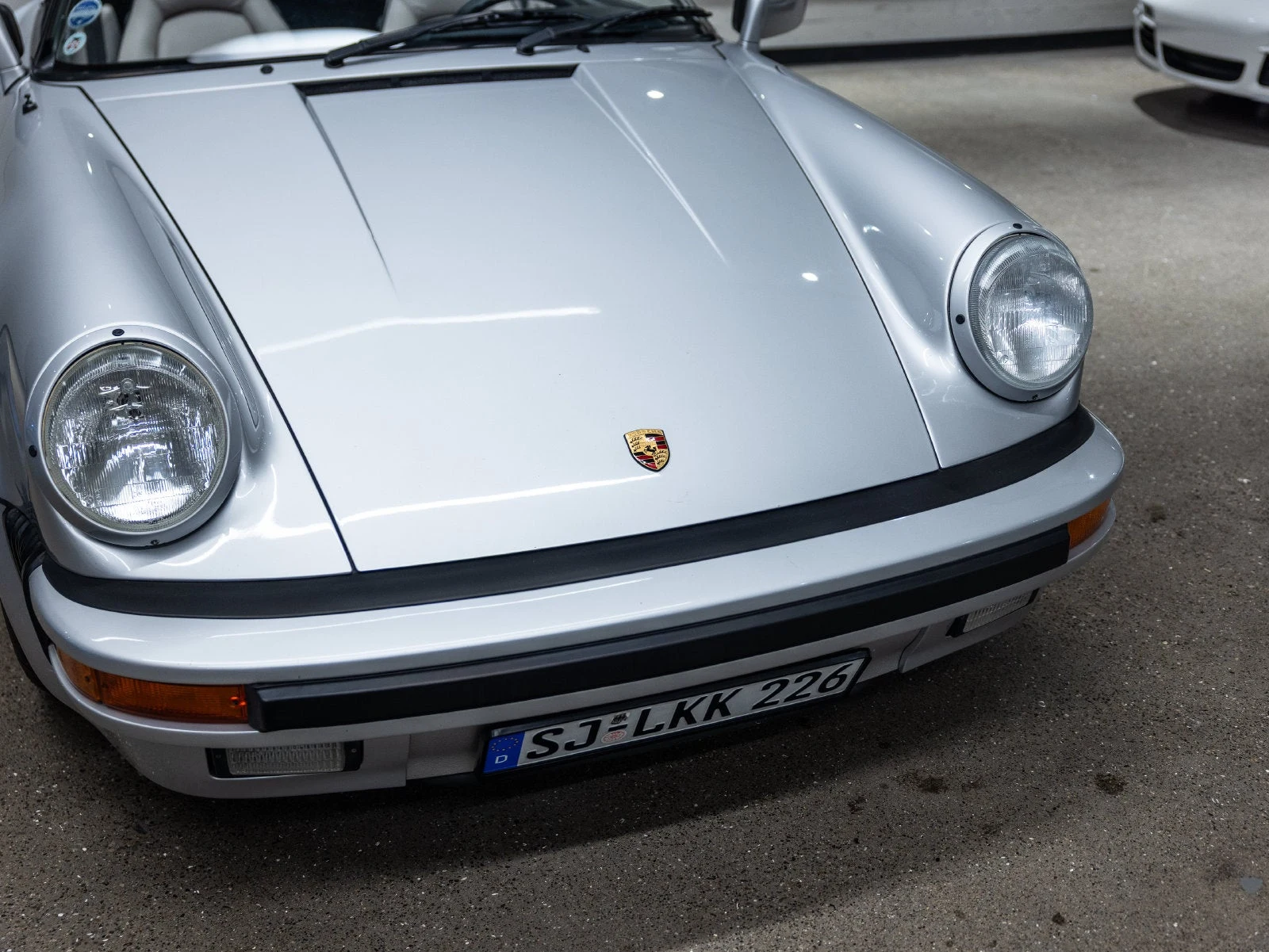 1989 Porsche 911 Speedster for sale, exterior, Silver Metallic