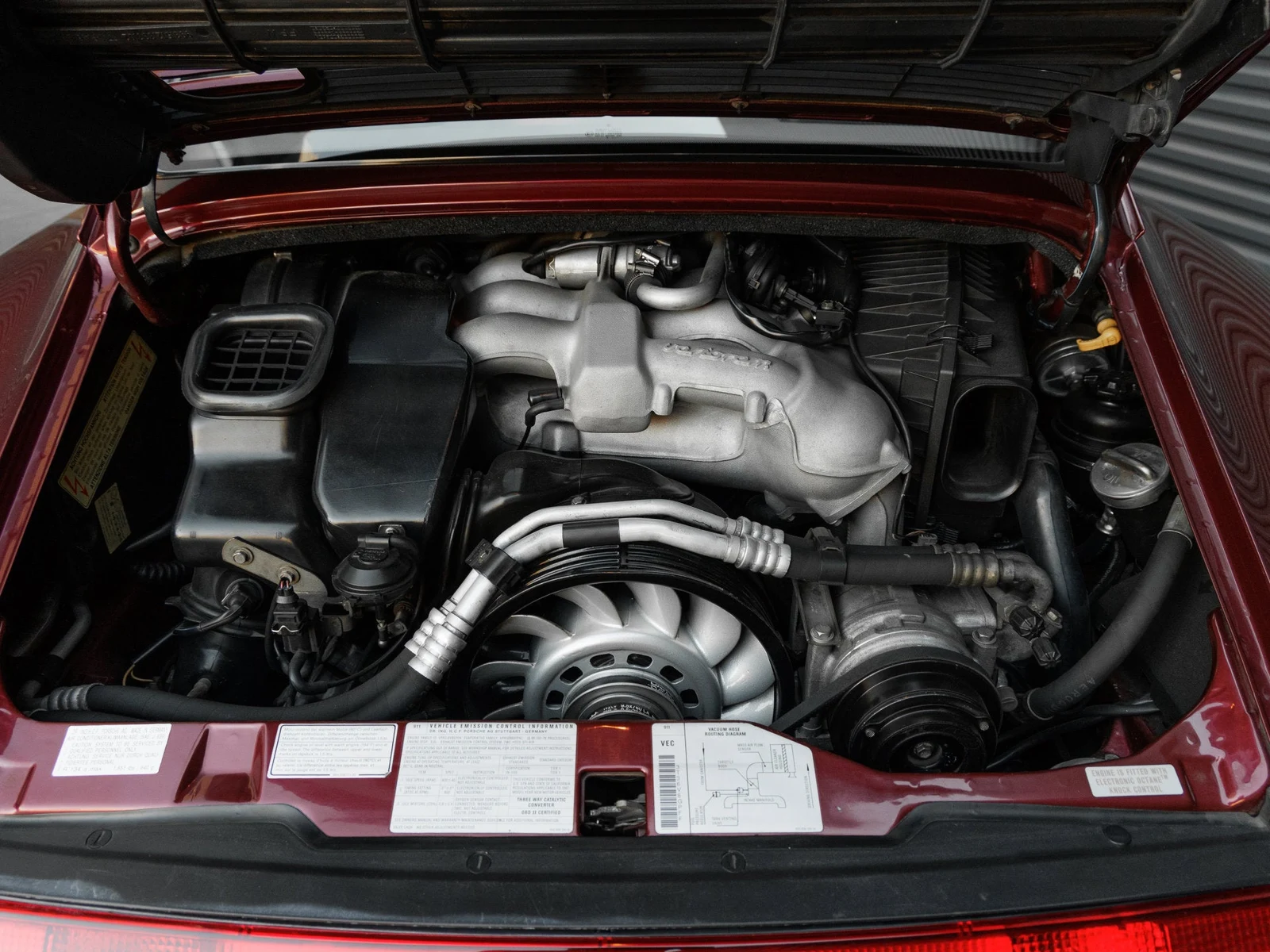 1997 Porsche 911 Carrera S engine