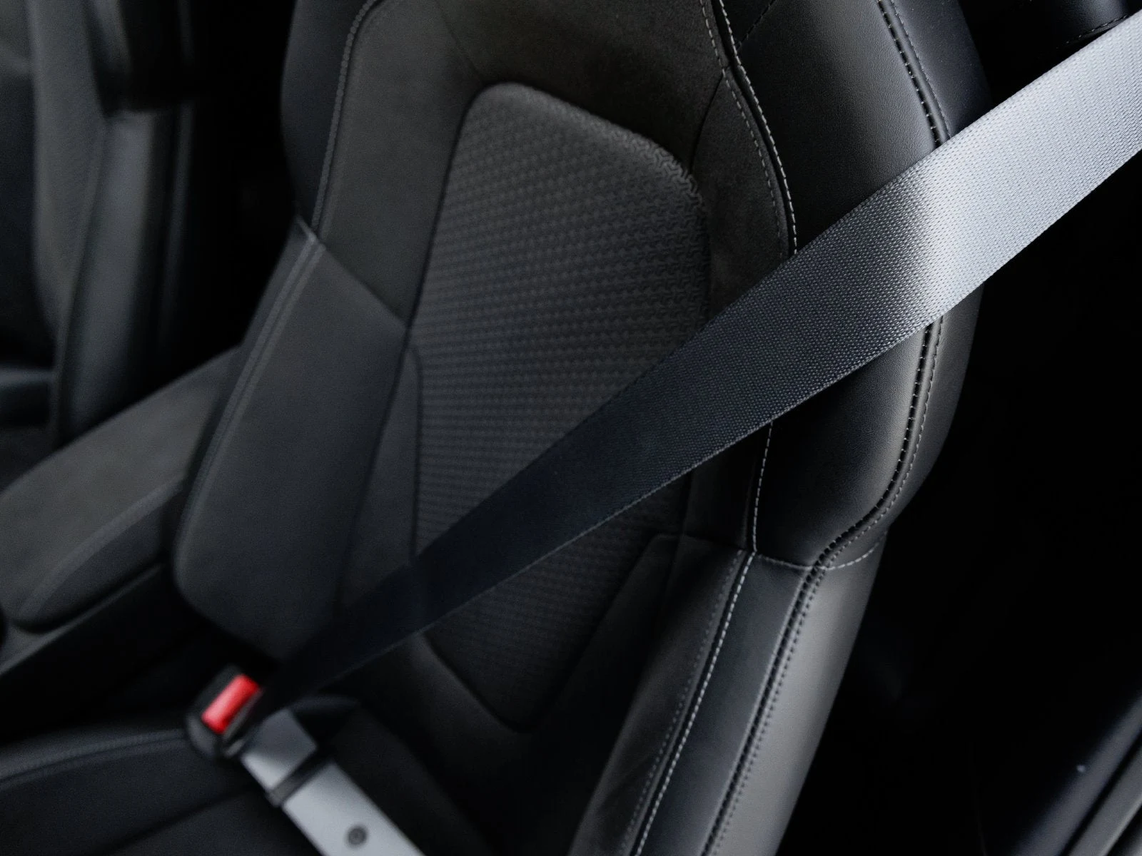 2025 Porsche 911 Carrera GTS interior, seats, Black