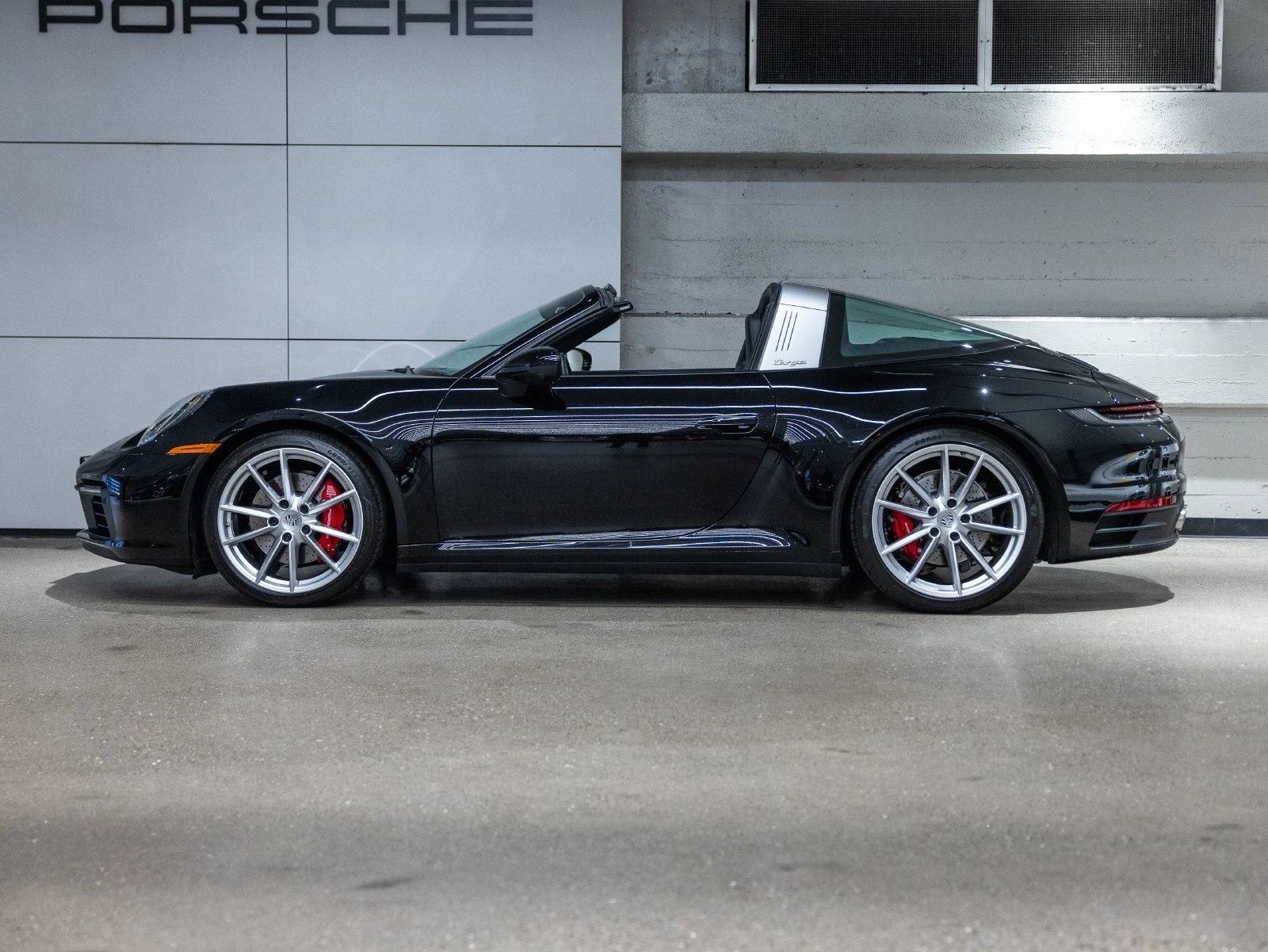 2024 Porsche 911 Targa 4S for sale, exterior, Black