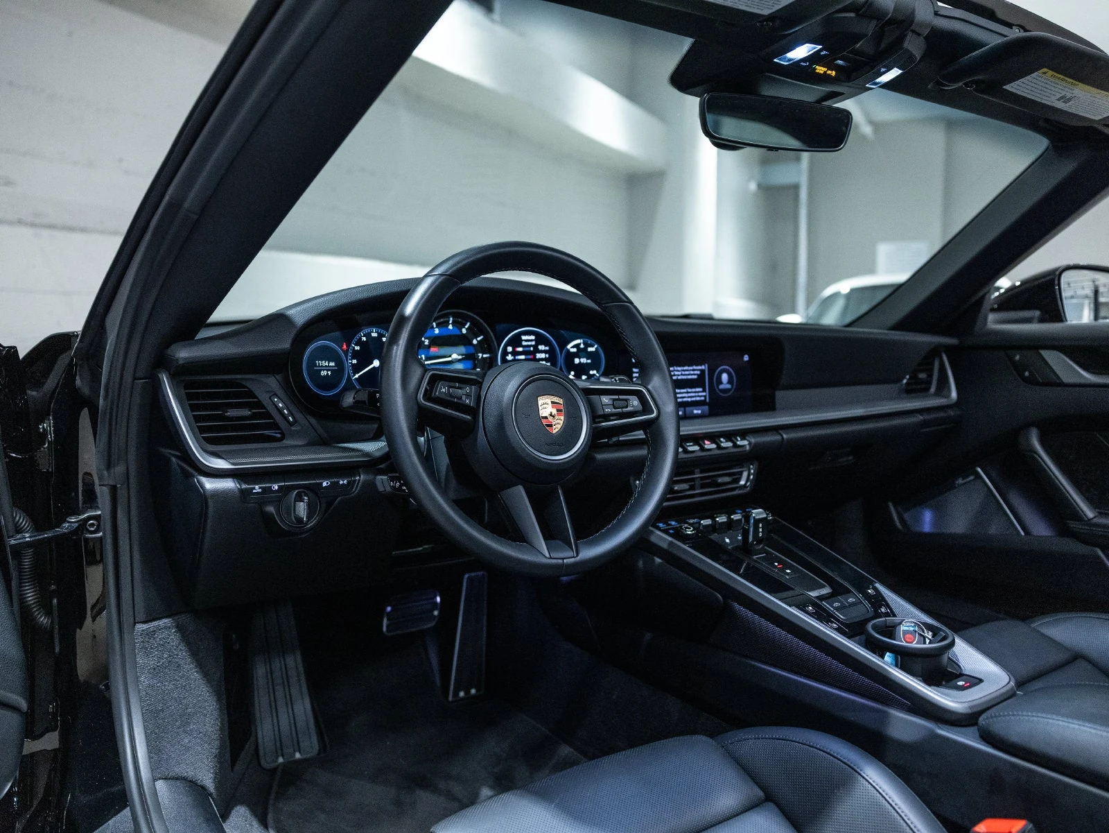 2024 Porsche 911 Targa 4S interior, dashboard, Black with leather seat centers