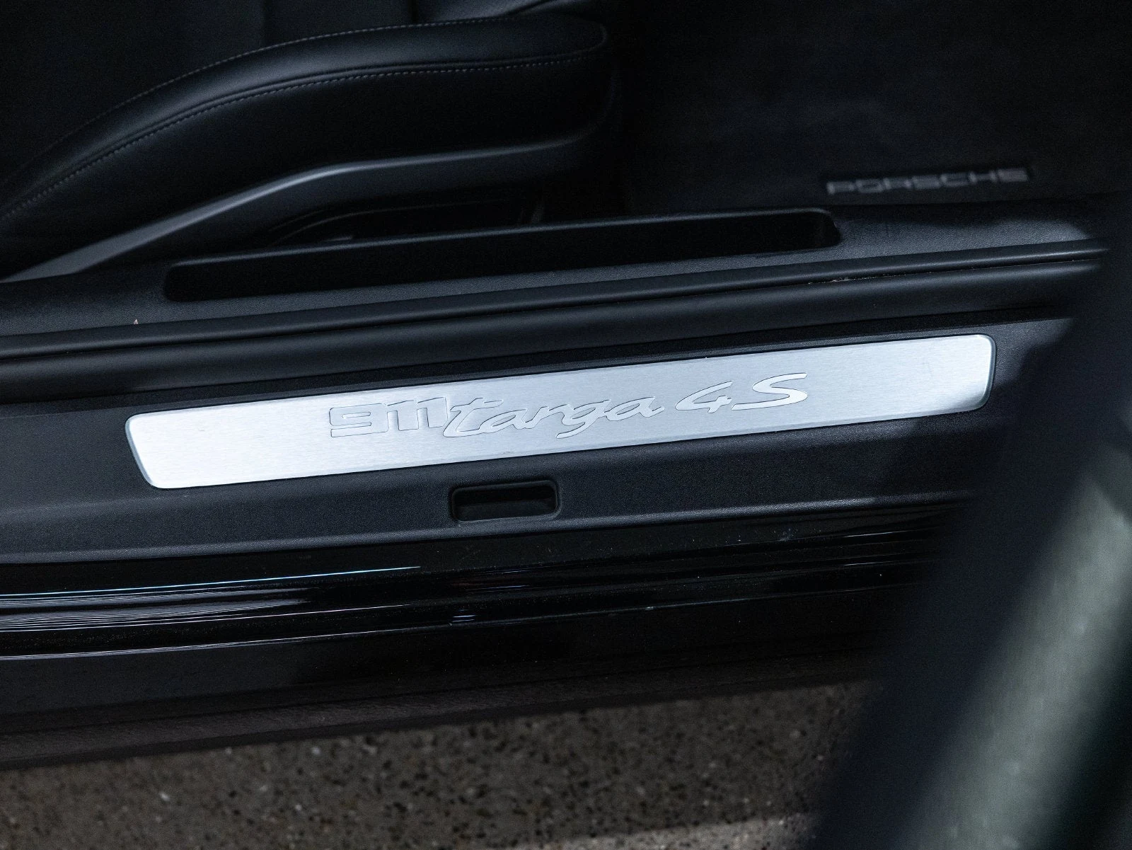 2024 Porsche 911 Targa 4S interior, door sill, Black with leather seat centers