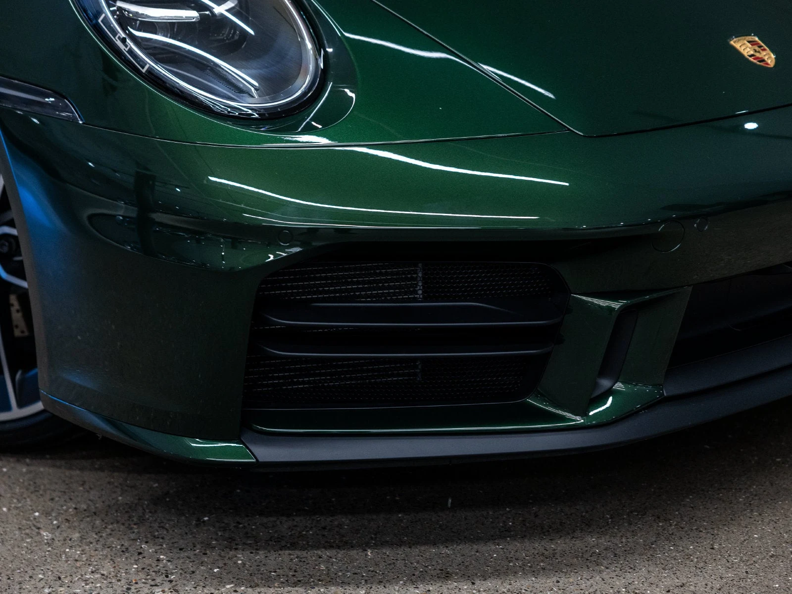 2026 Porsche 911 Carrera T for sale, exterior, Oak Green Metallic Neo