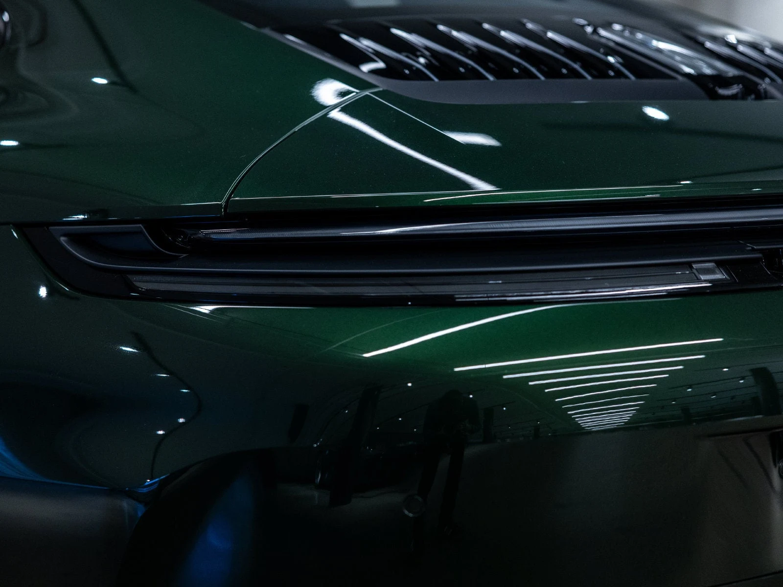 2026 Porsche 911 Carrera T for sale, exterior, Oak Green Metallic Neo