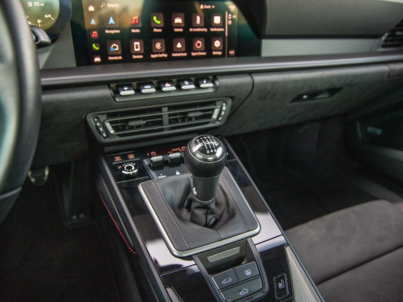 2024 Porsche 911 Carrera GTS Manual interior, center console, Black / Carmine Red GTS interior