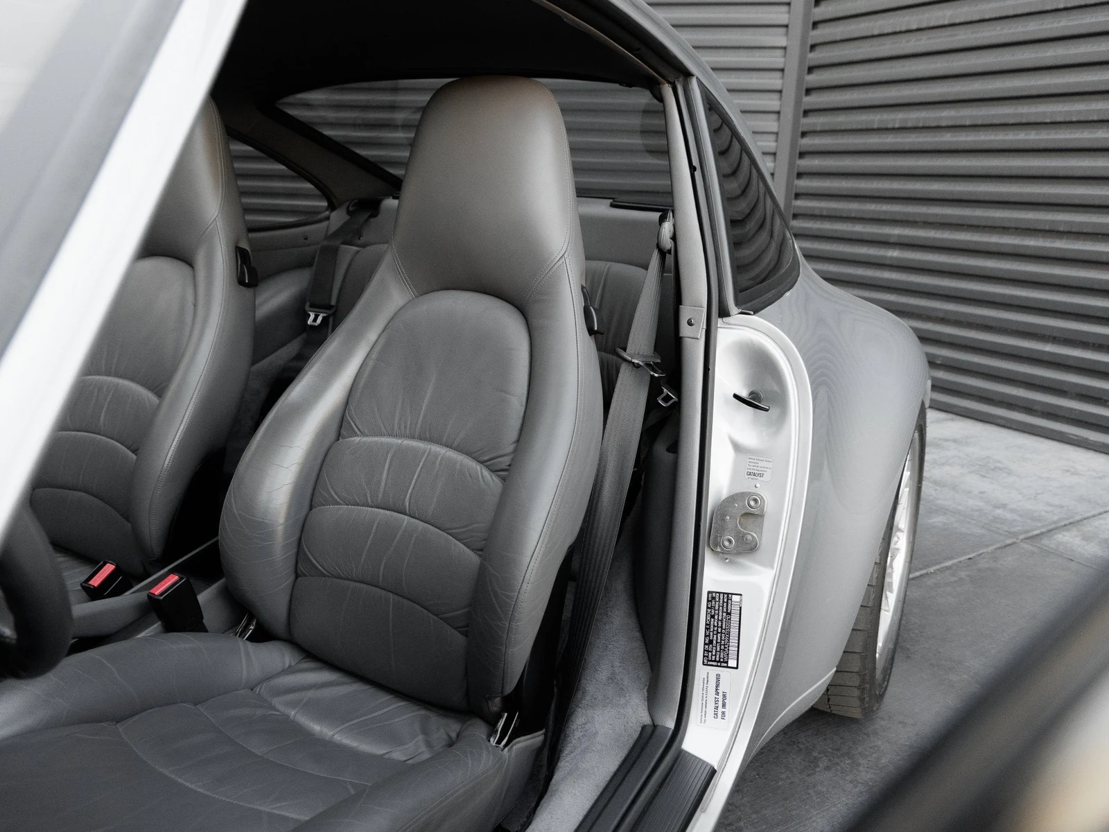 1996 Porsche 911 Carrera Coupe interior