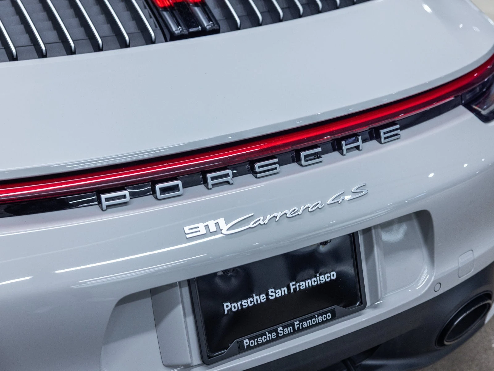 2023 Porsche 911 Carrera 4S, detail