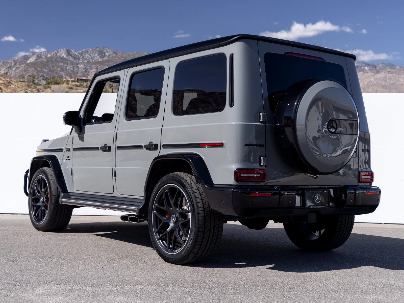 2022 Mercedes-AMG G 63 for sale, exterior, G manufaktur Arabian Gray