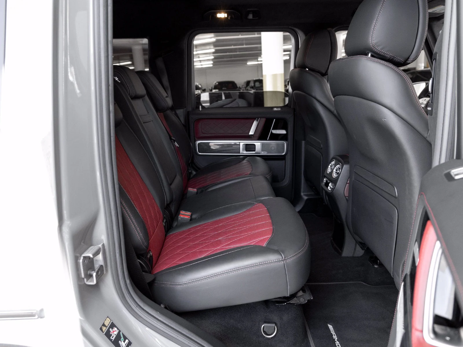 2022 Mercedes-AMG G 63 interior, seats, Bengal Red / Black leather