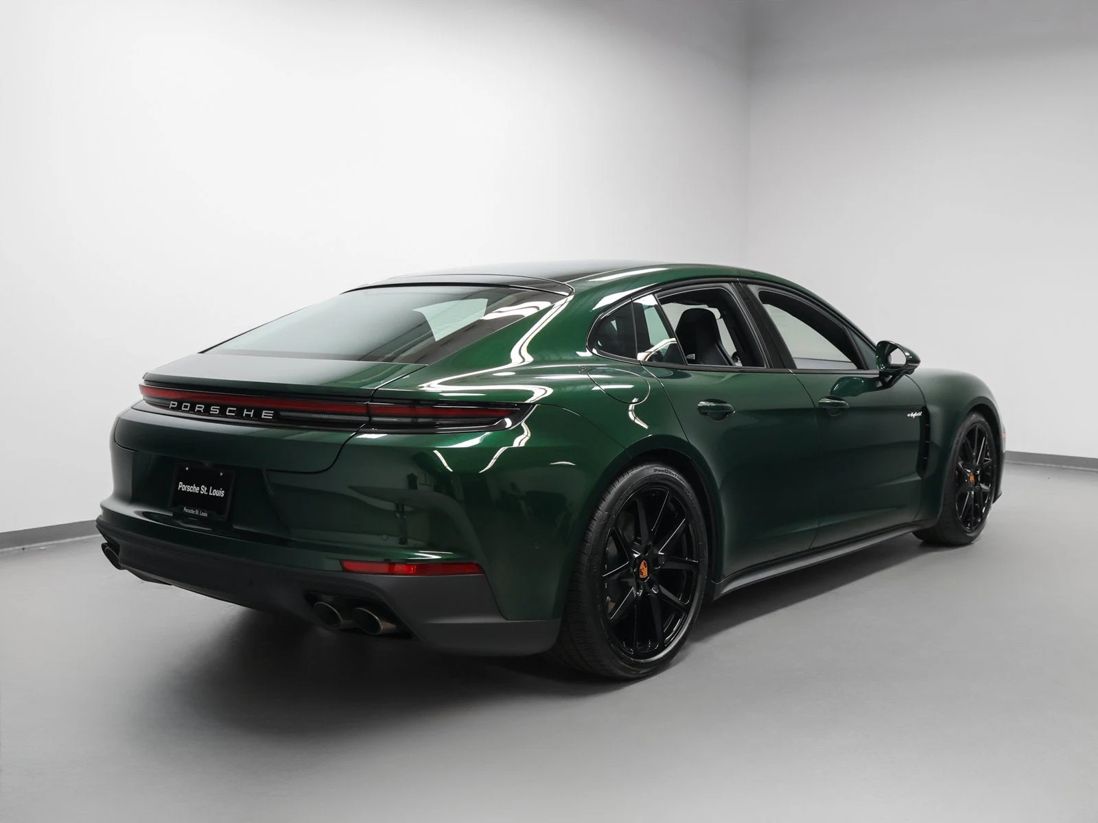 2026 Porsche Panamera 4 E-Hybrid for sale, exterior, Oak Green Metallic Neo