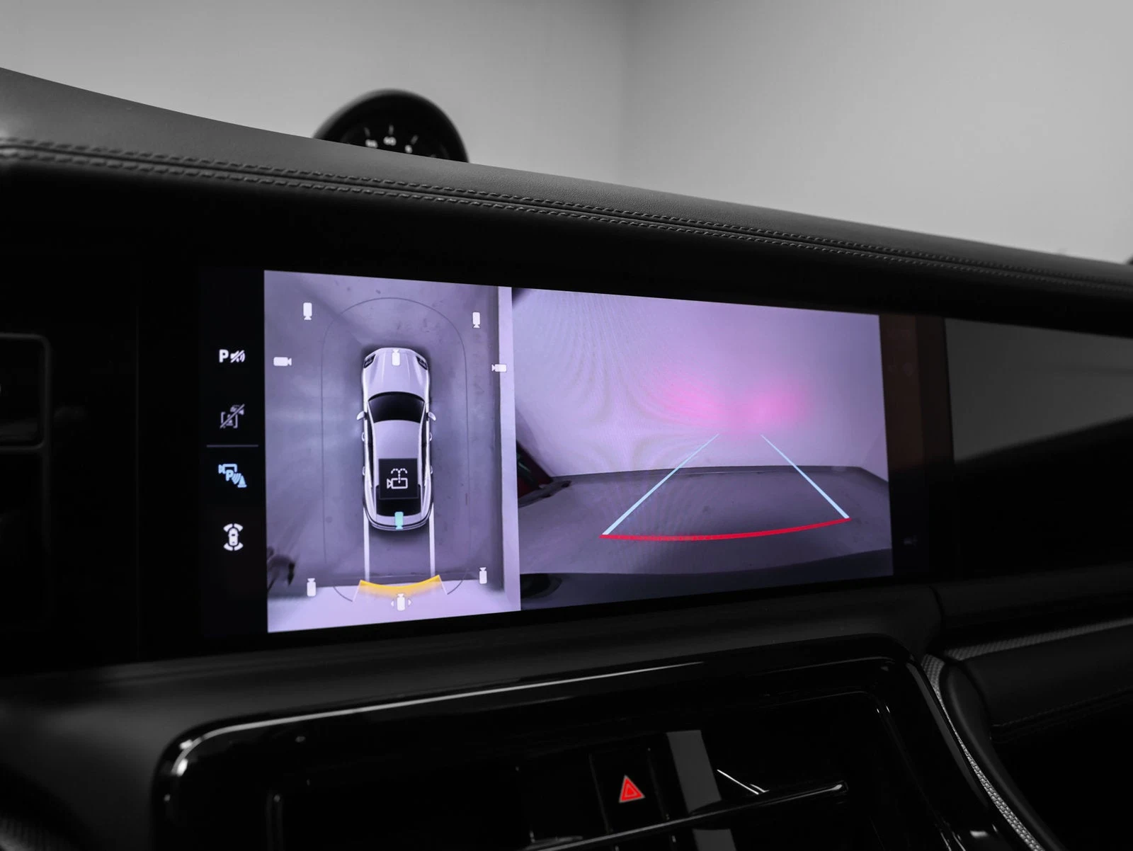 2026 Porsche Panamera 4 E-Hybrid interior, Black leather