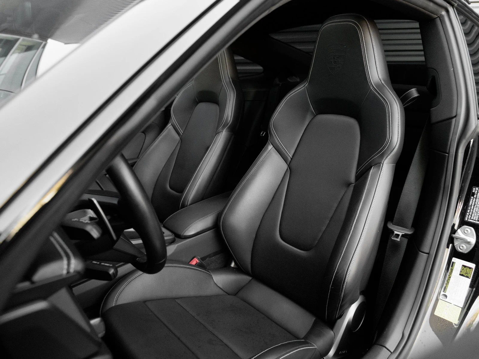 2022 Porsche 911 Carrera S interior, seats, Black leather with Chalk stitching