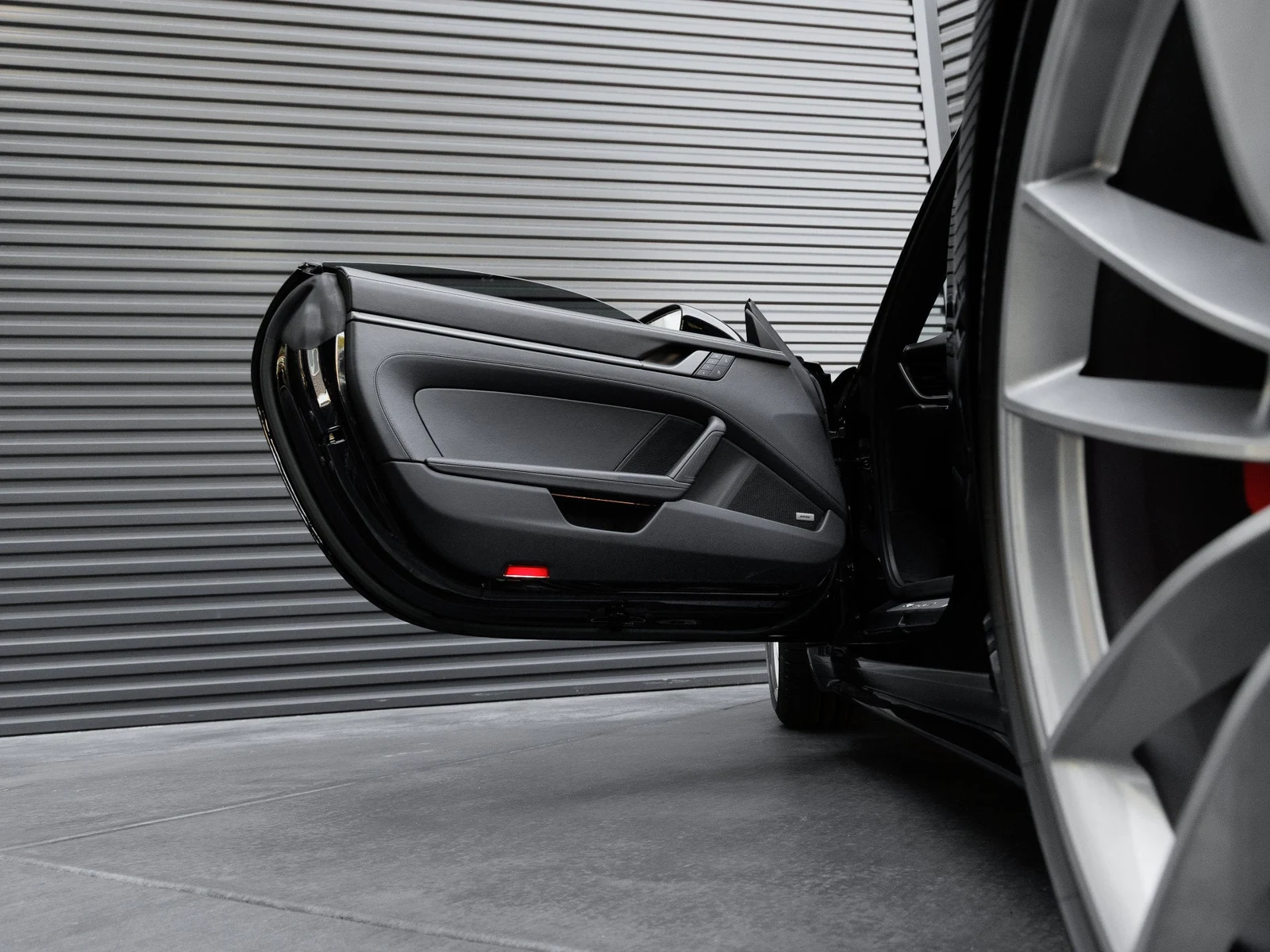 2022 Porsche 911 Carrera S for sale, exterior, Jet Black Metallic
